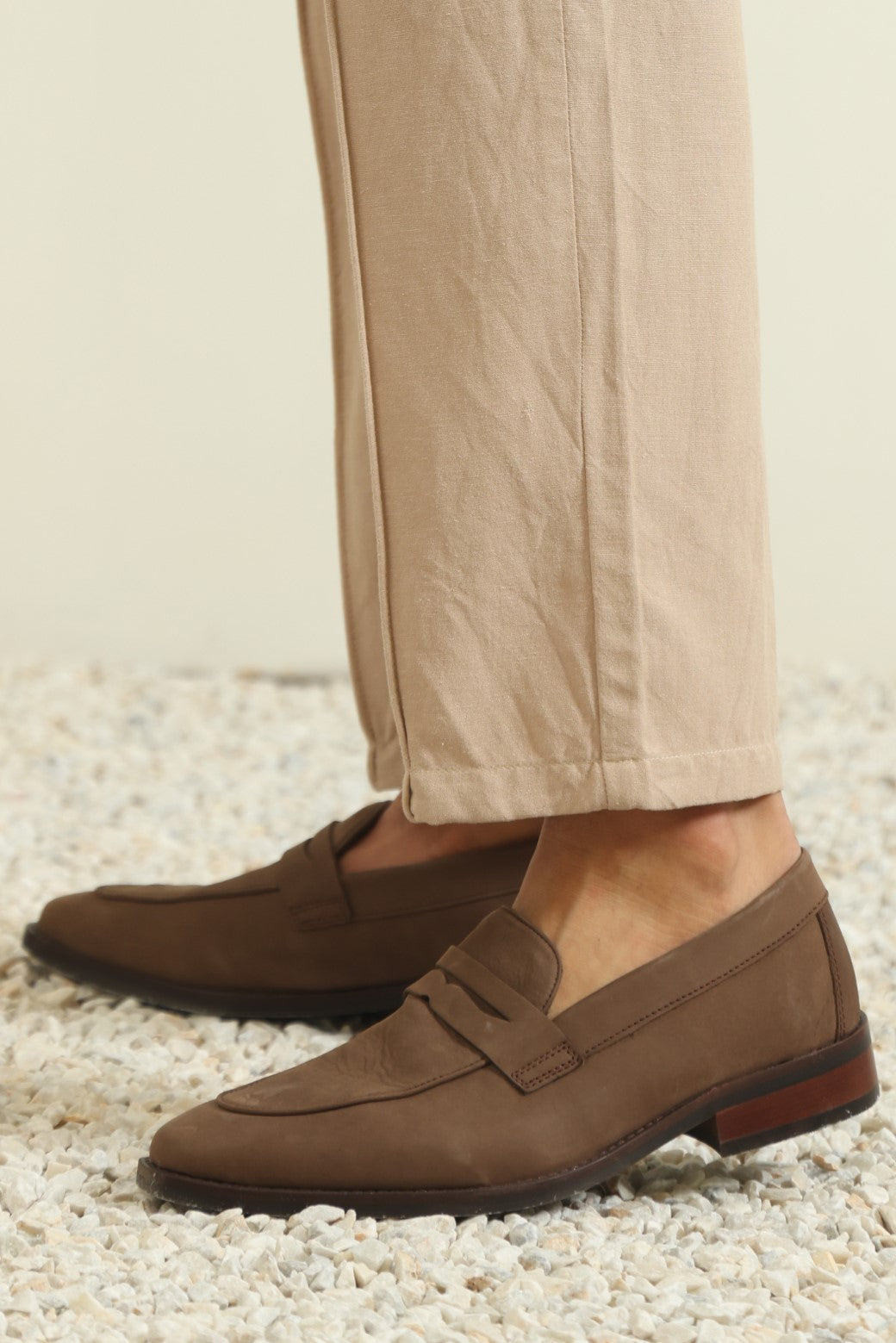 CHOCOLATE CLASSIC LEATHER LOAFERS