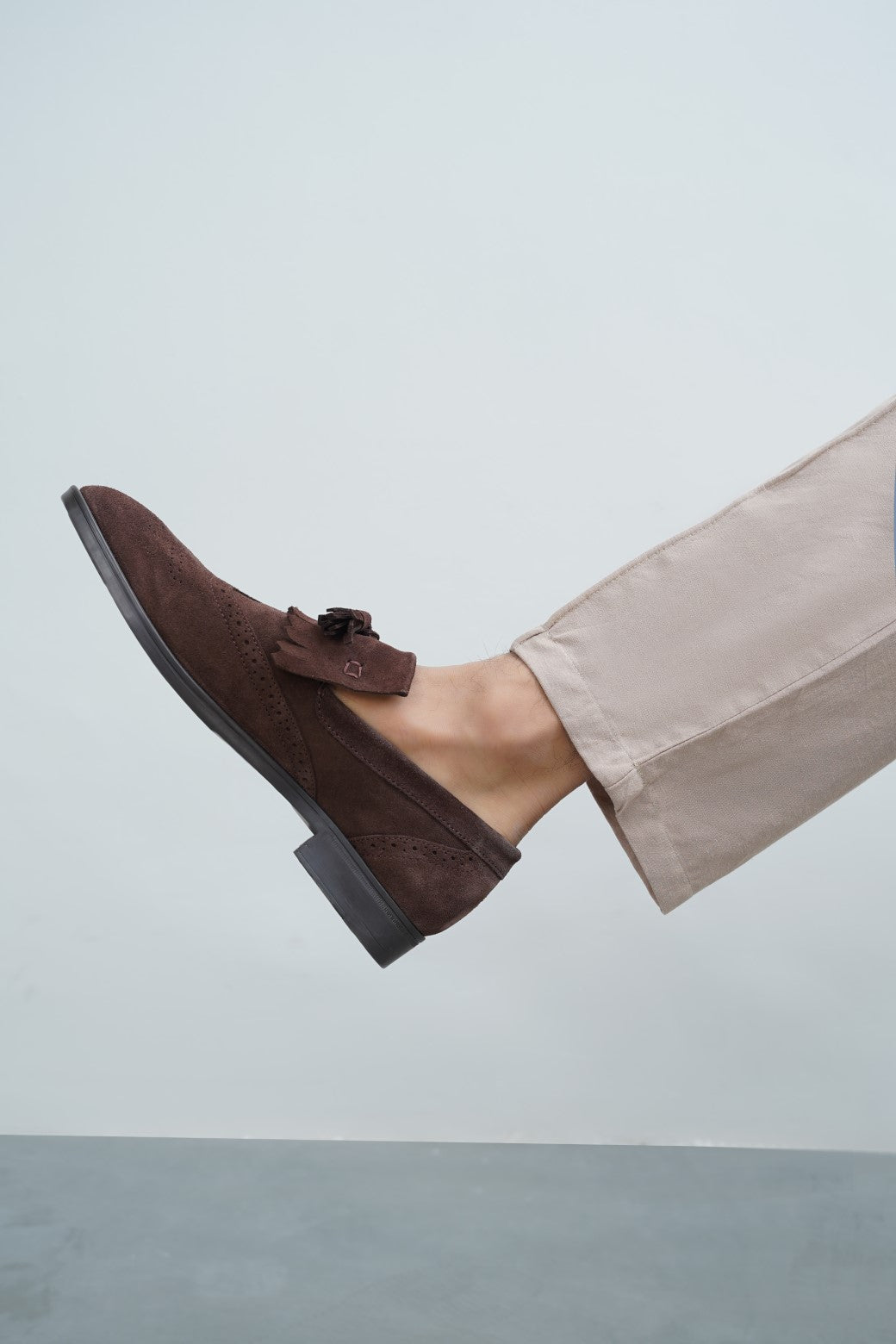CHOCOLATE BOW LEATHER LOAFERS
