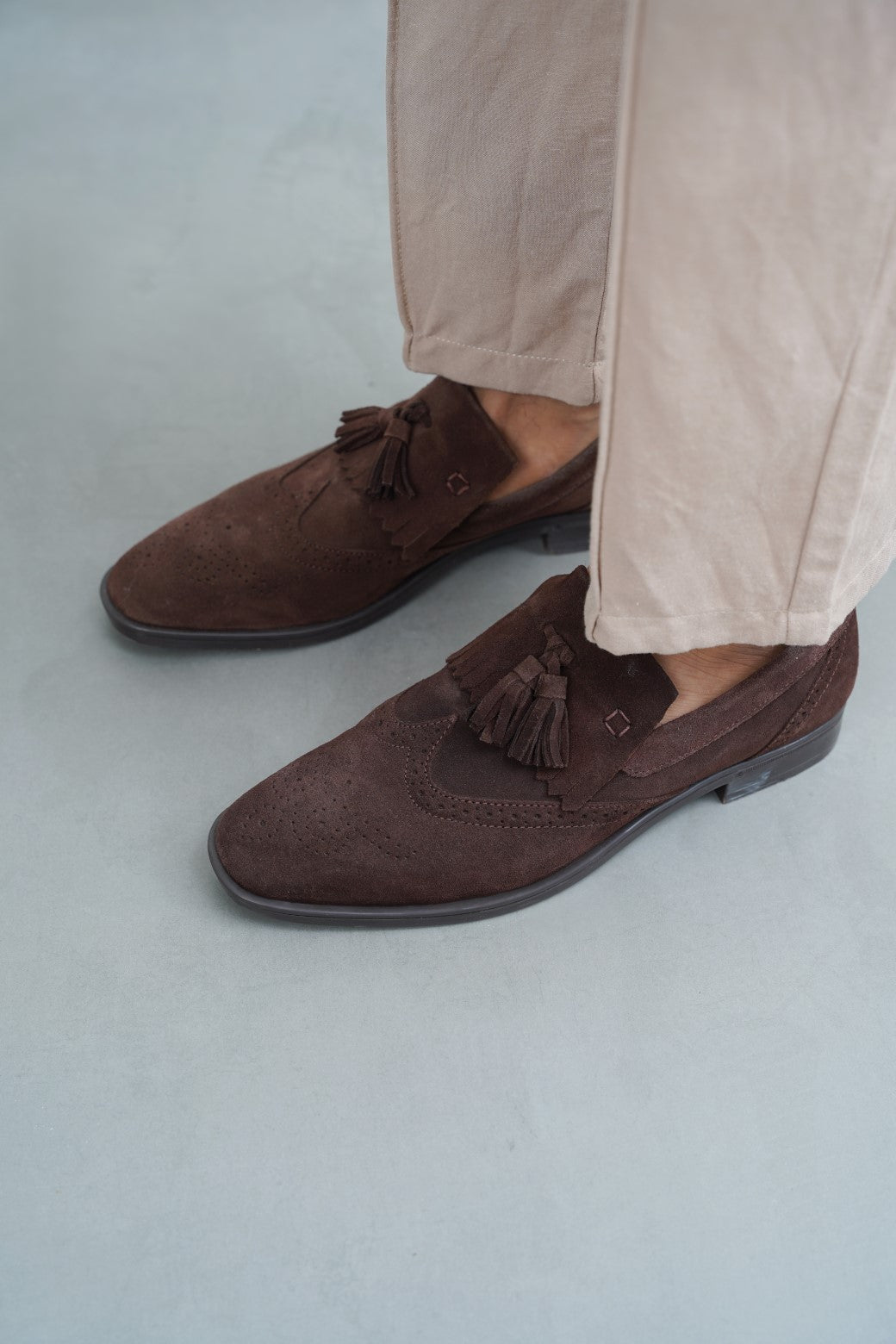 CHOCOLATE BROUGE LEATHER LOAFERS