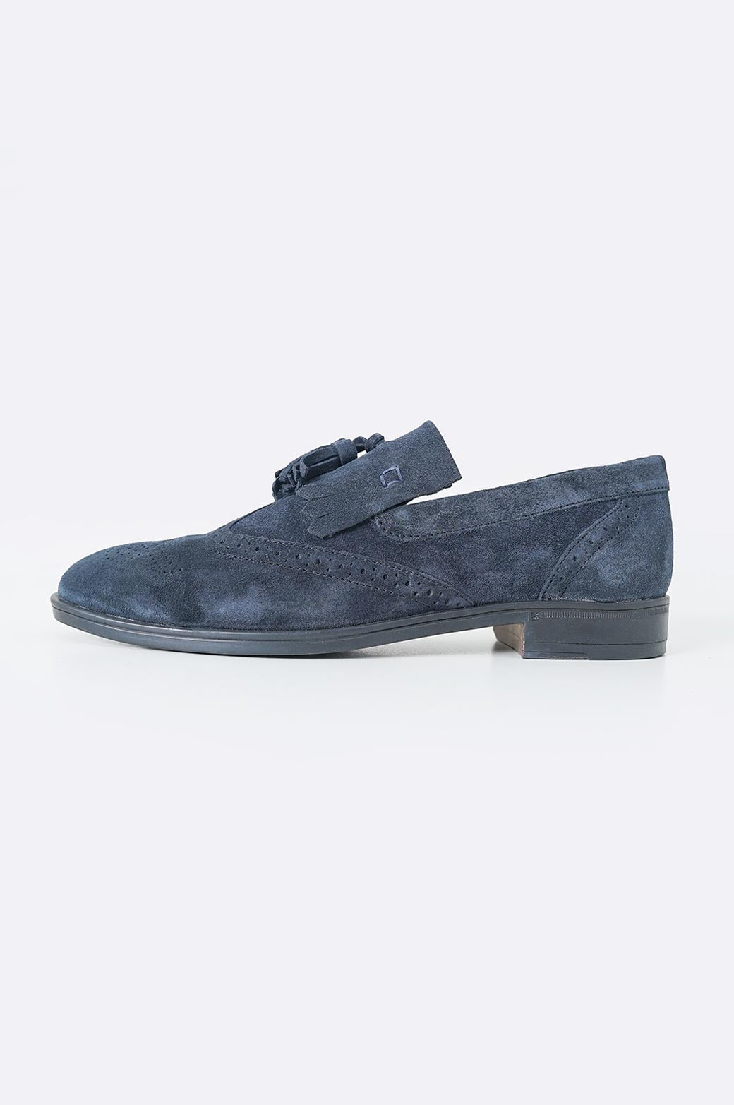NAVY BROUGE LEATHER LOAFERS