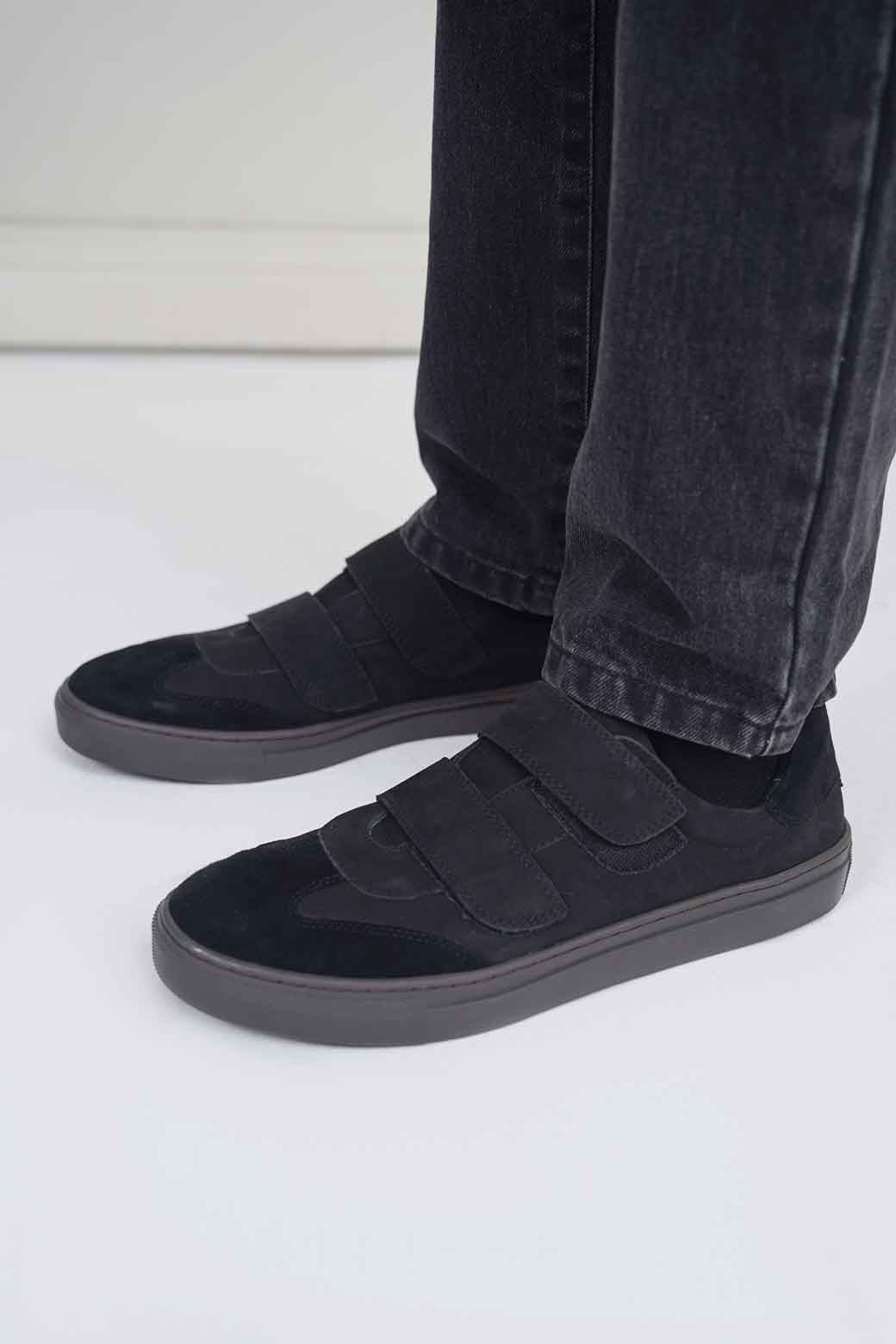 BLACK CONTRAST LEATHER SNEAKERS
