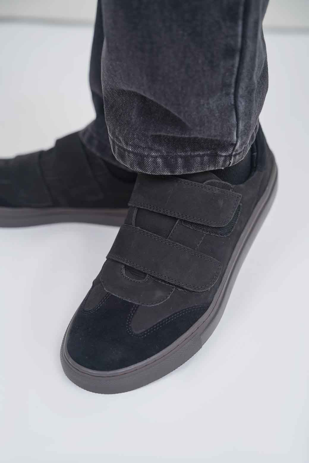 BLACK CONTRAST LEATHER SNEAKERS
