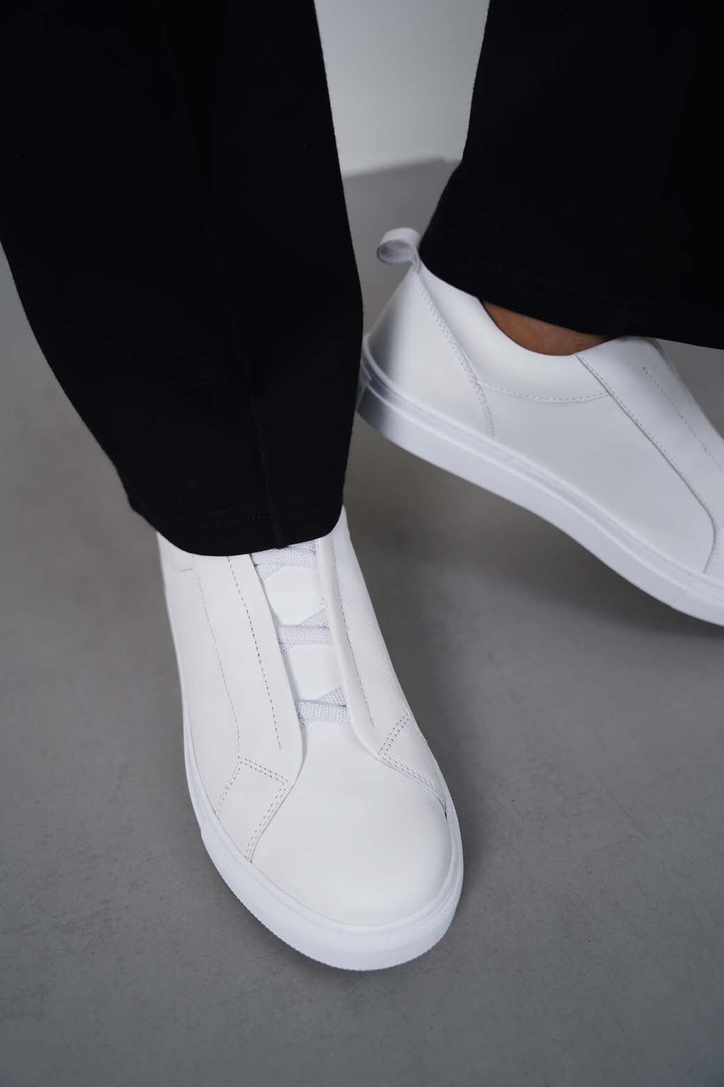 WHITE SLIP-ON LEATHER SNEAKERS
