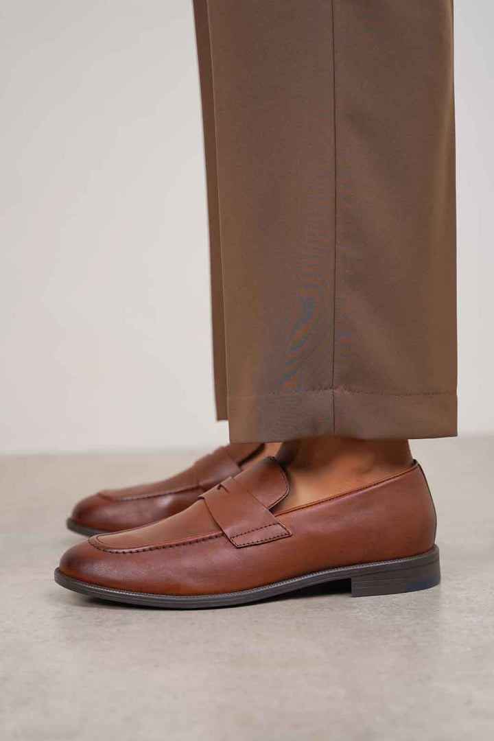 BROWN CLASSIC LEATHER LOAFERS