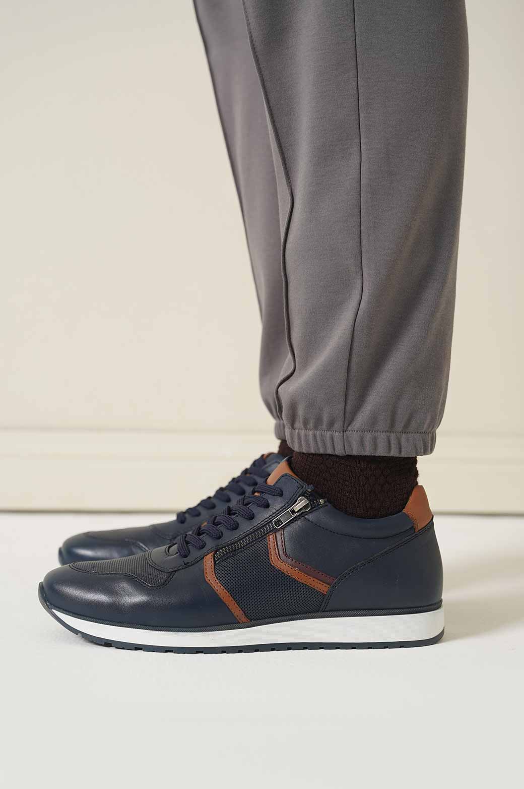 NAVY LEATHER SNEKAERS