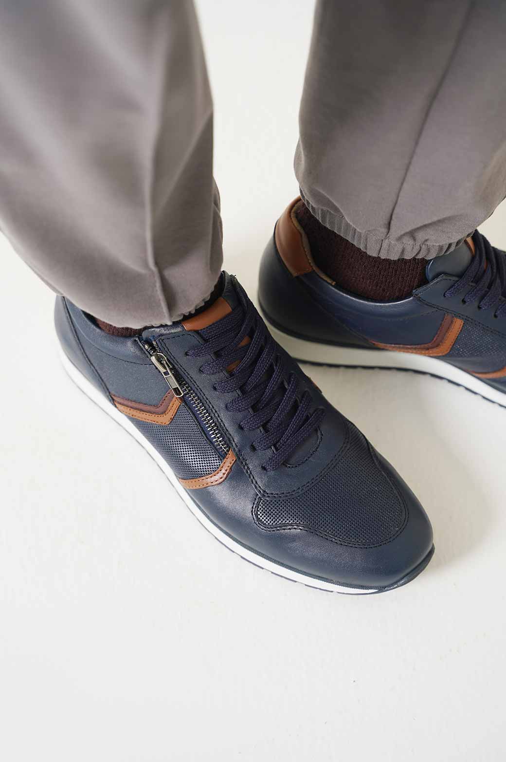 NAVY LEATHER SNEKAERS