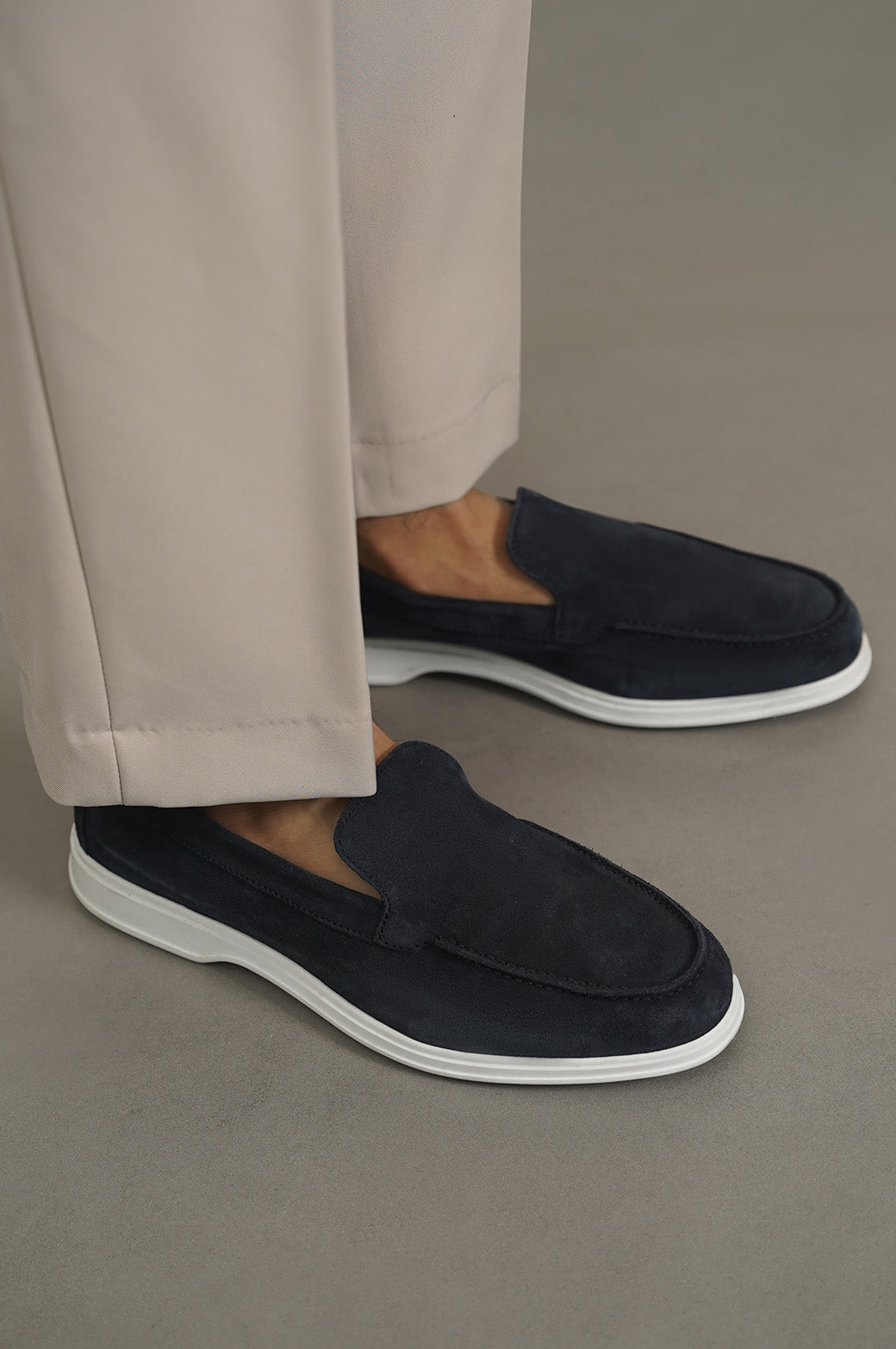 NAVY COMFORTABLE LEATHER LOAFERS