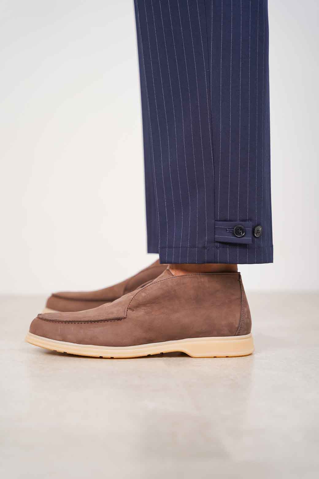BROWN HIGH-TOP LEATHER LOAFERS