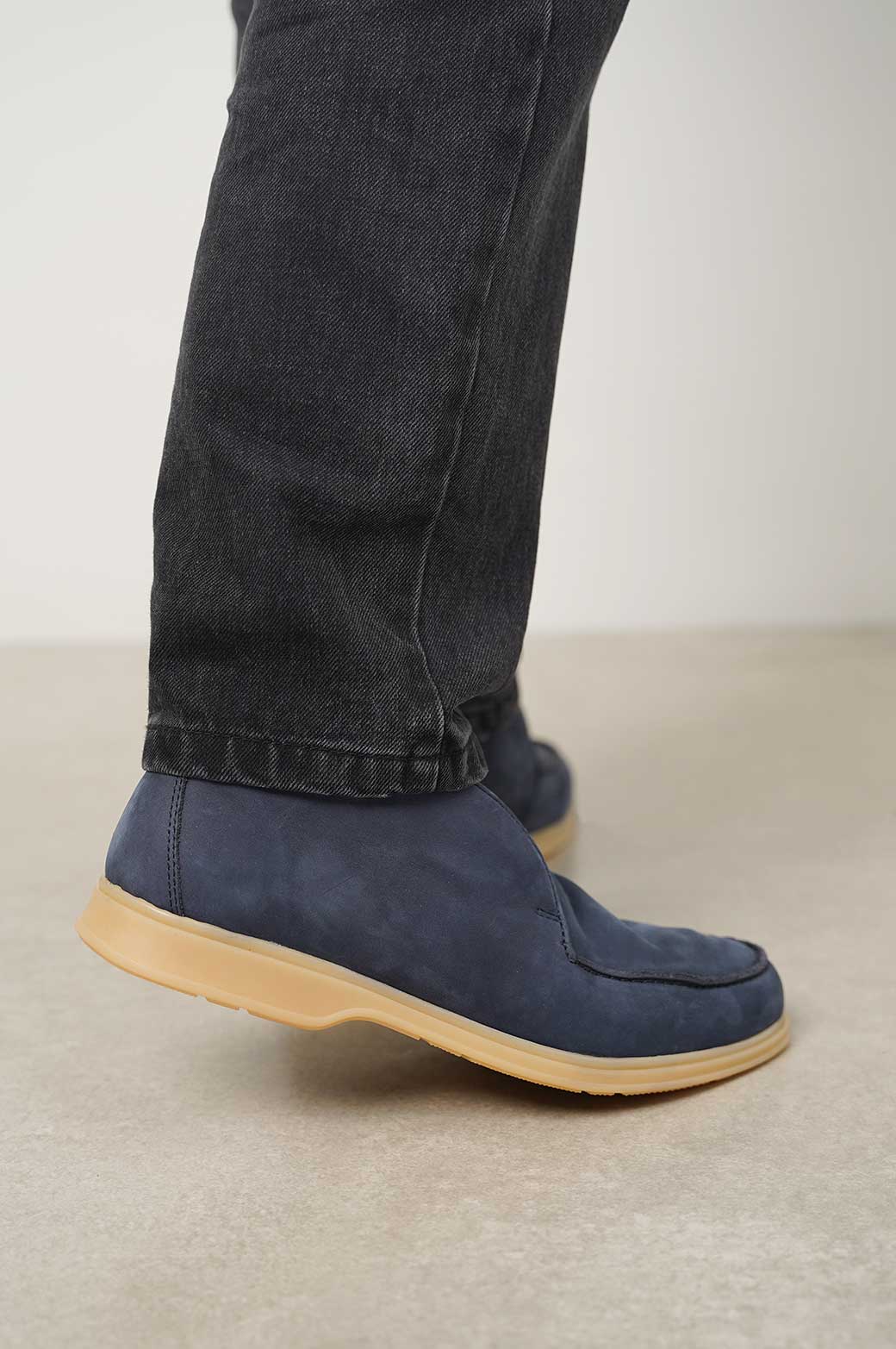 DARK NAVY HIGH-TOP LEATHER LOAFERS