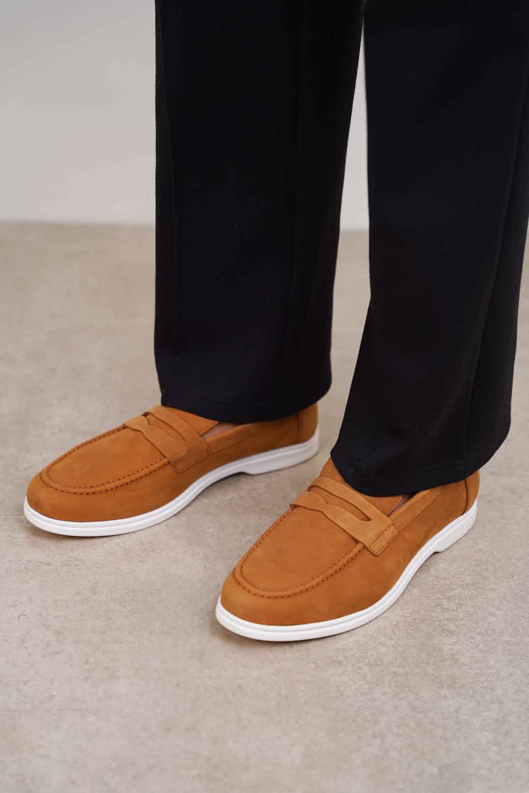 HONEY SLIP-ON LOAFERS