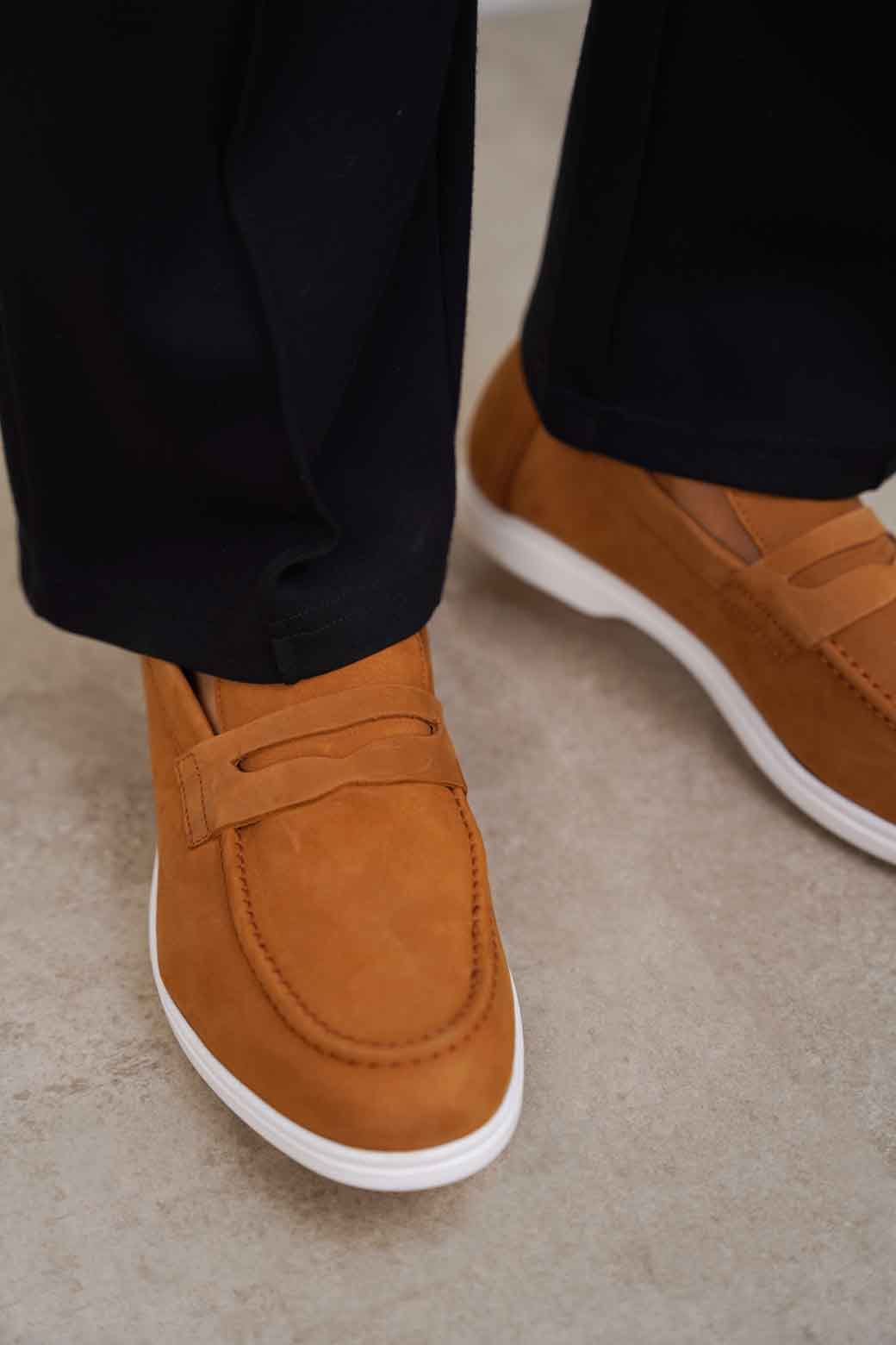 HONEY SLIP-ON LOAFERS