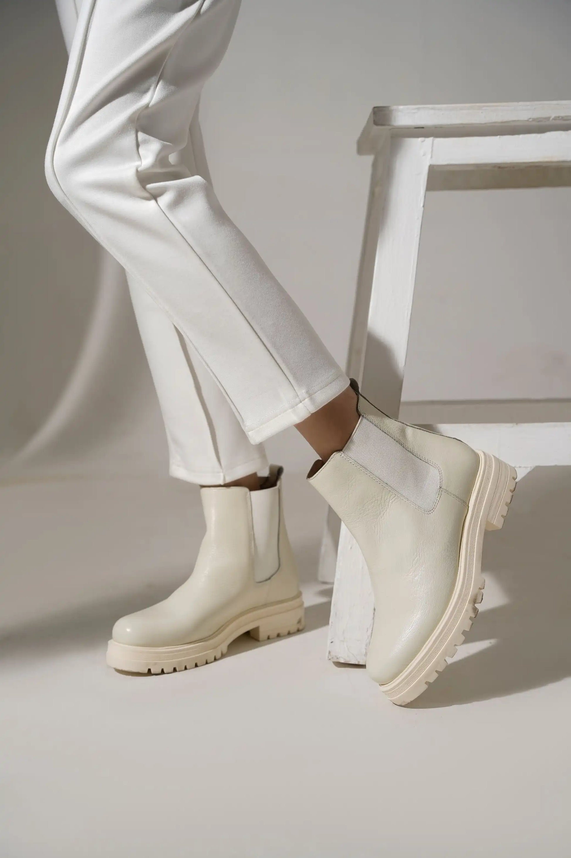 CHELSEA BOOT - CHELSEA BOOTS