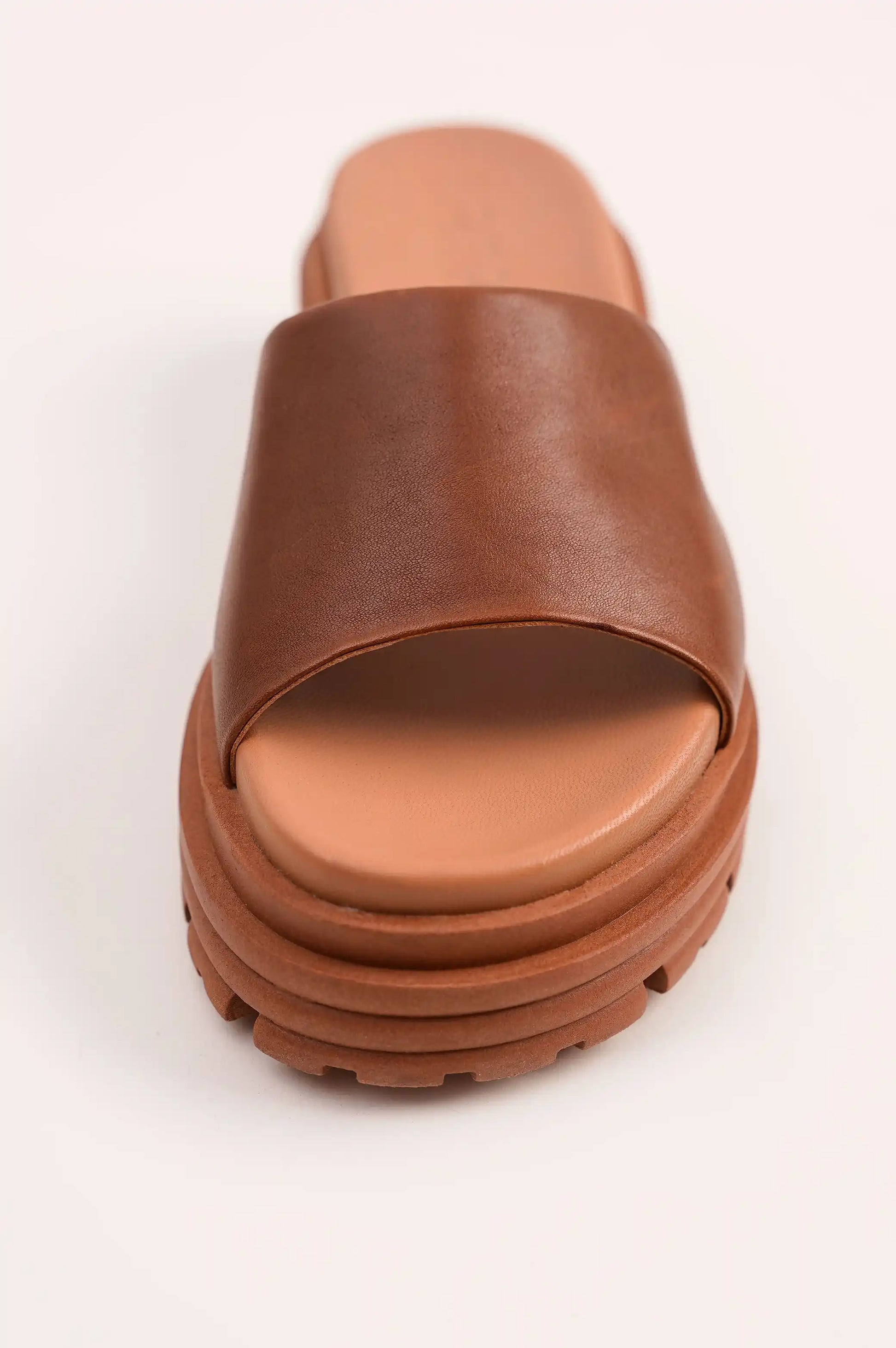 COGNAC WOMAN CHUNKY SLIDES