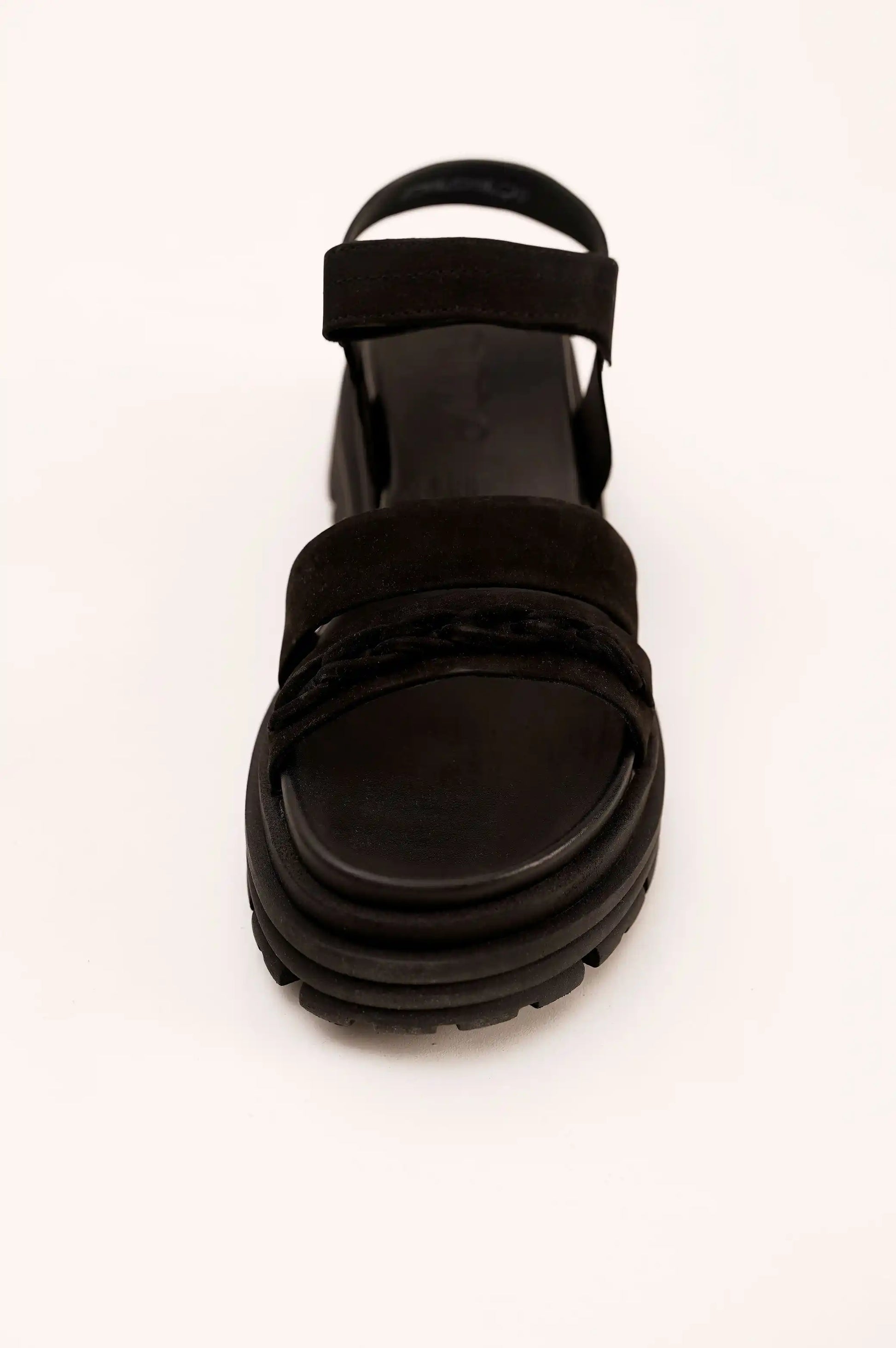 BLACK WOMAN CHUNKY SANDALS