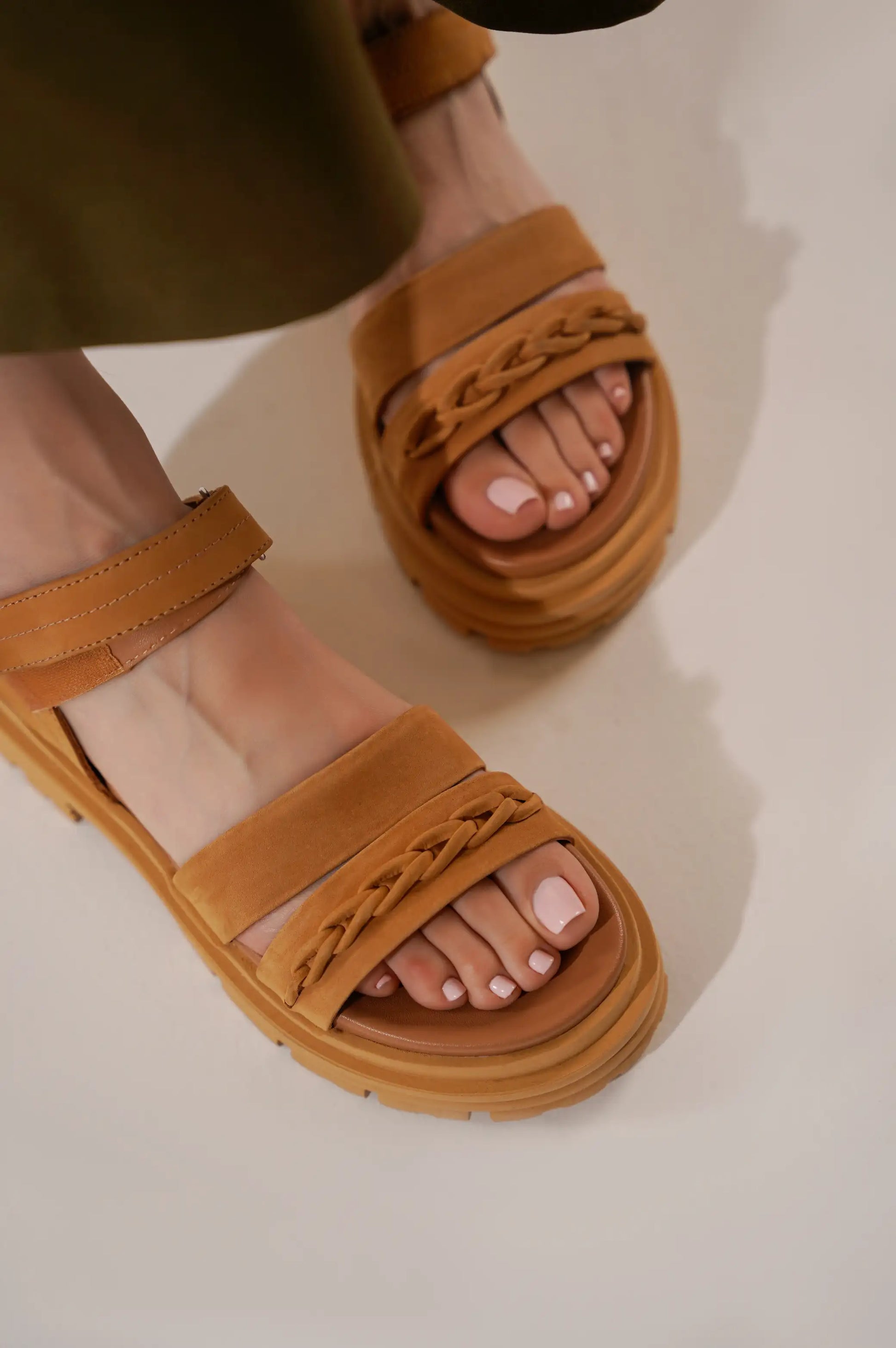 COGNAC WOMAN CHUNKY SANDALS