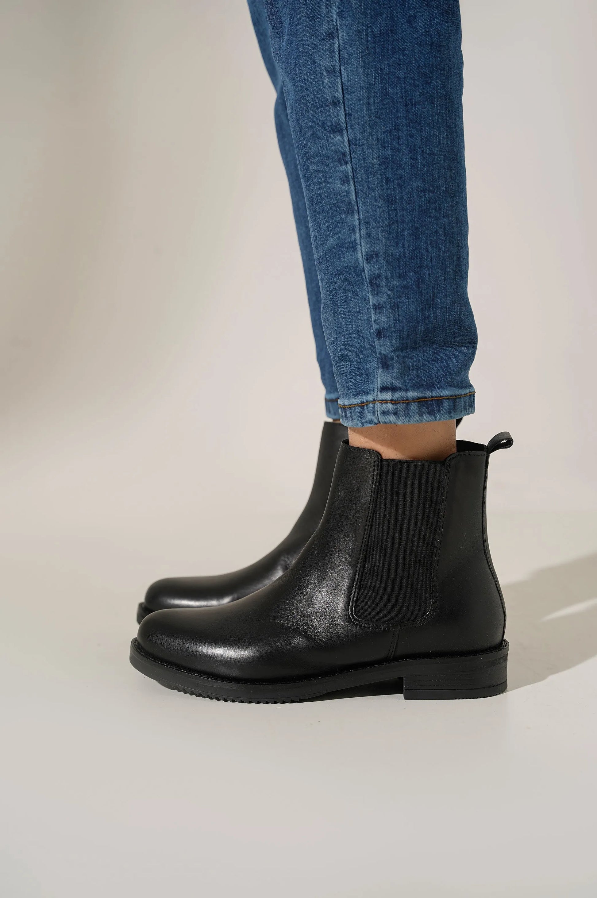 CLASSIC CHELSEA BOOT - CHELSEA BOOTS