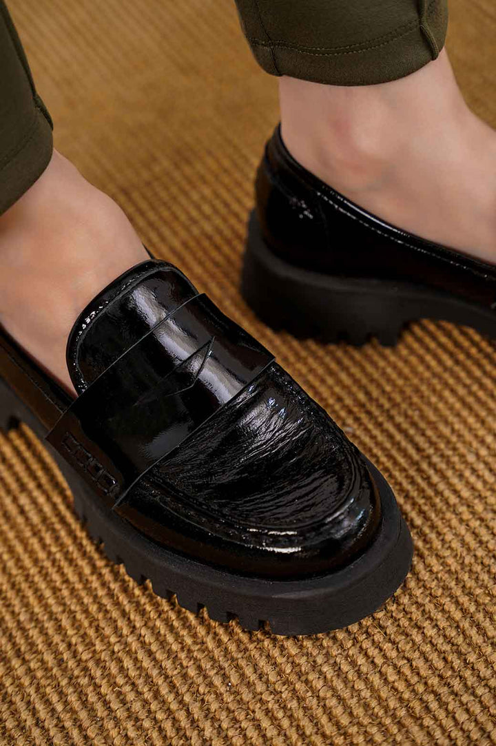 BLACK CHUNKY PATENT LOAFERS