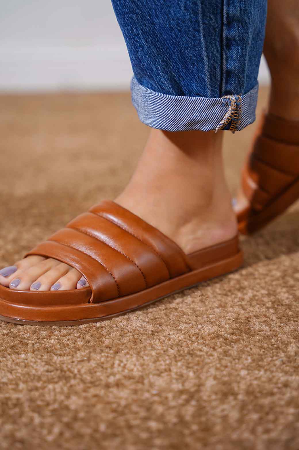 TAUPE LEATHER COMFORT SLIDES