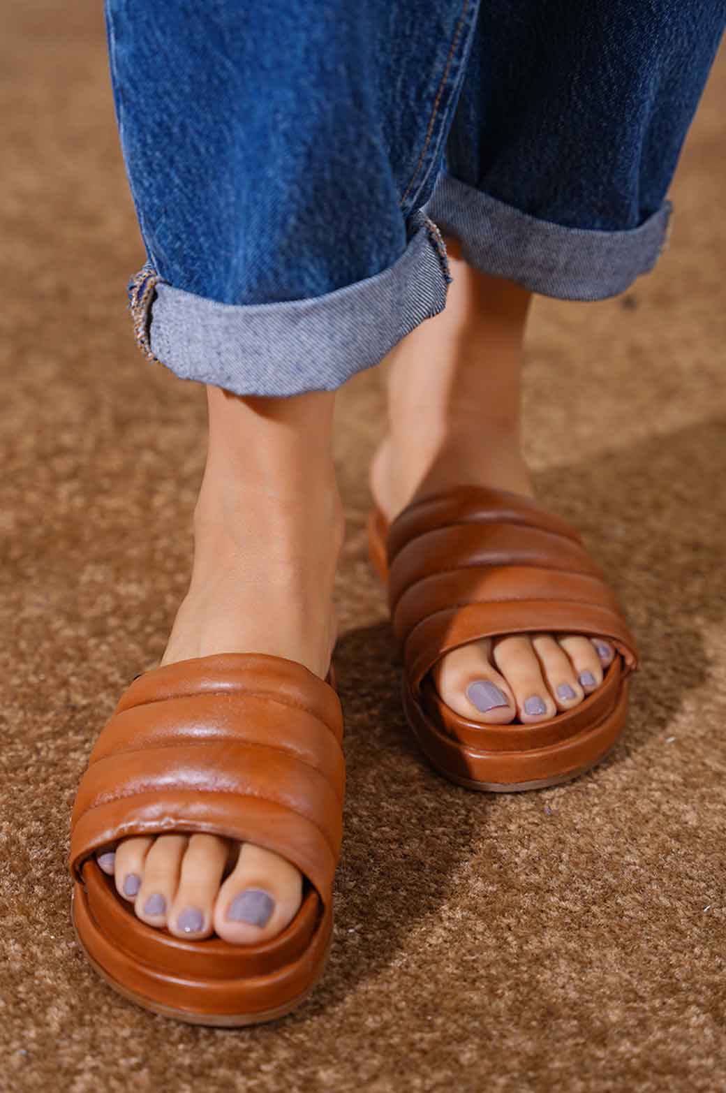 TAUPE LEATHER COMFORT SLIDES
