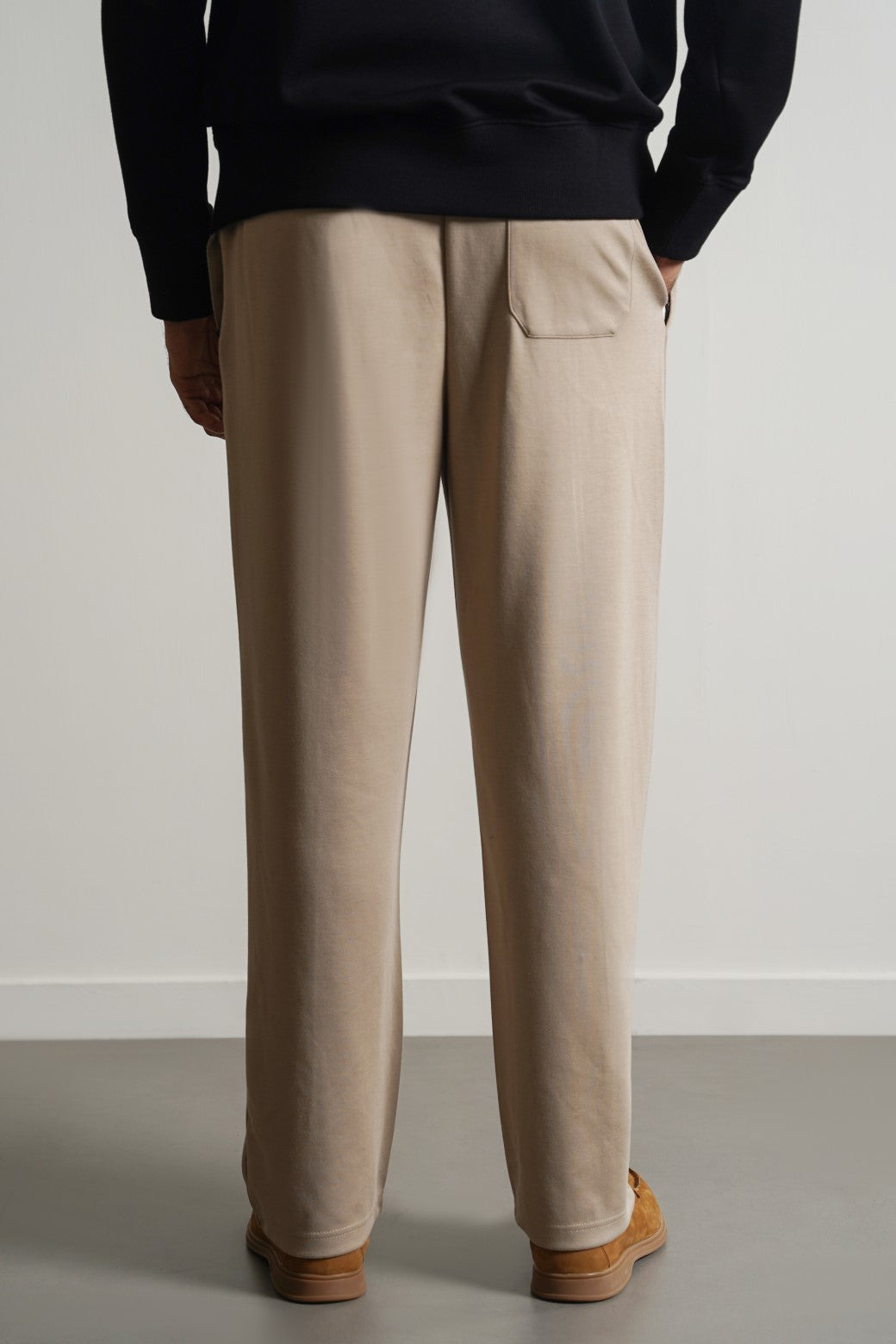 KHAKI STRAIGHT KNITTED PANTS