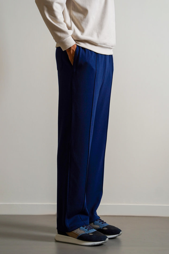 NAVY STRAIGHT KNITTED PANTS