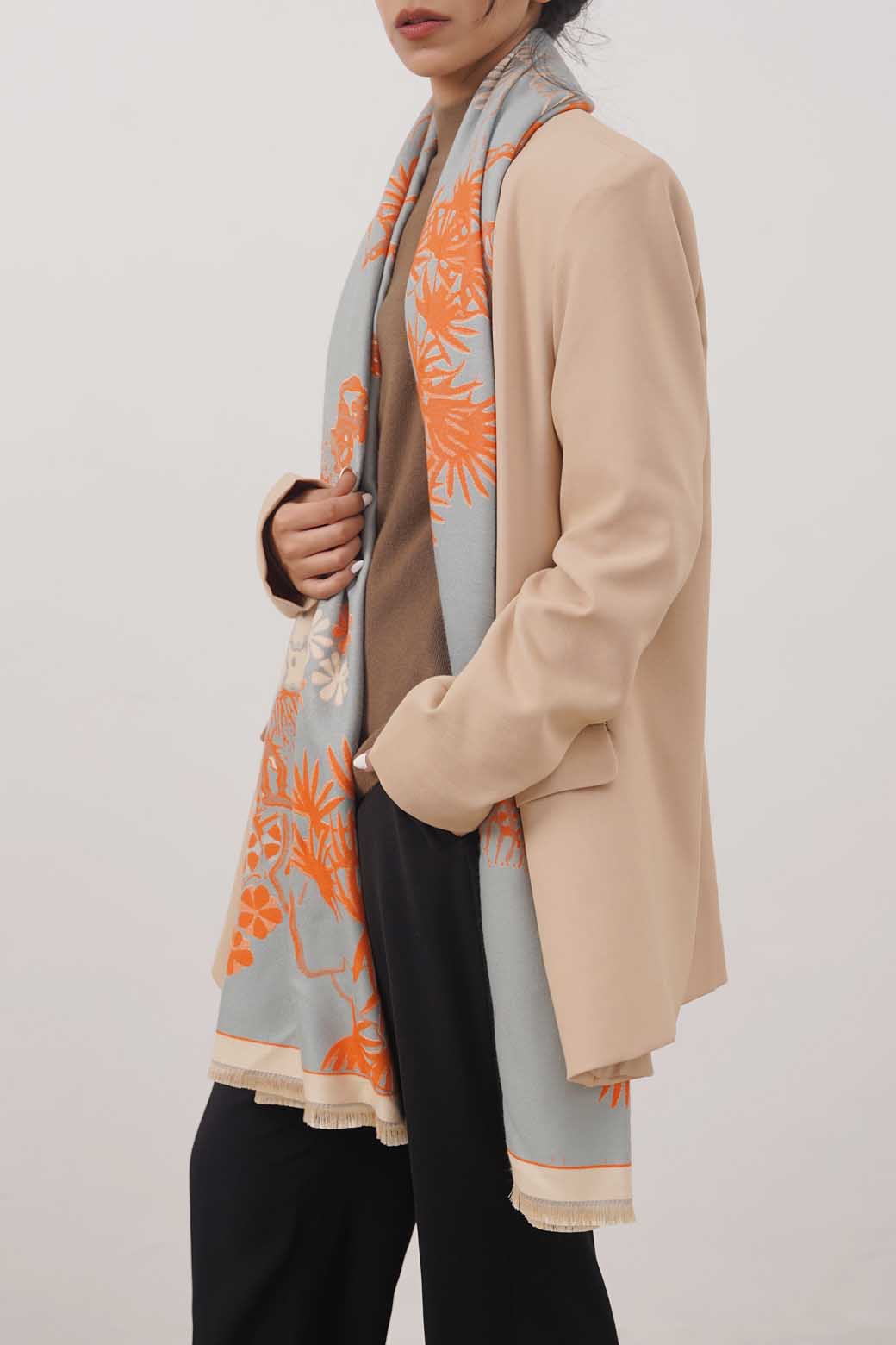 ORANGE CONTRAST FLORA PRINT SCARF
