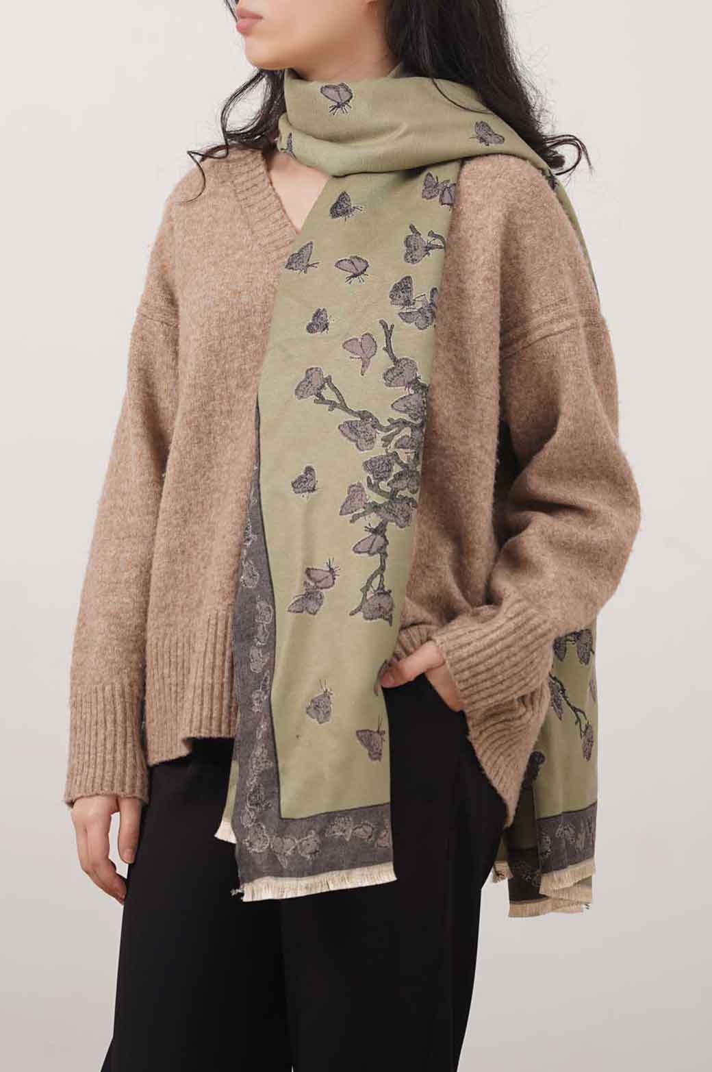 GREEN SCATTERED BUTTERFLY PRINT SCARF