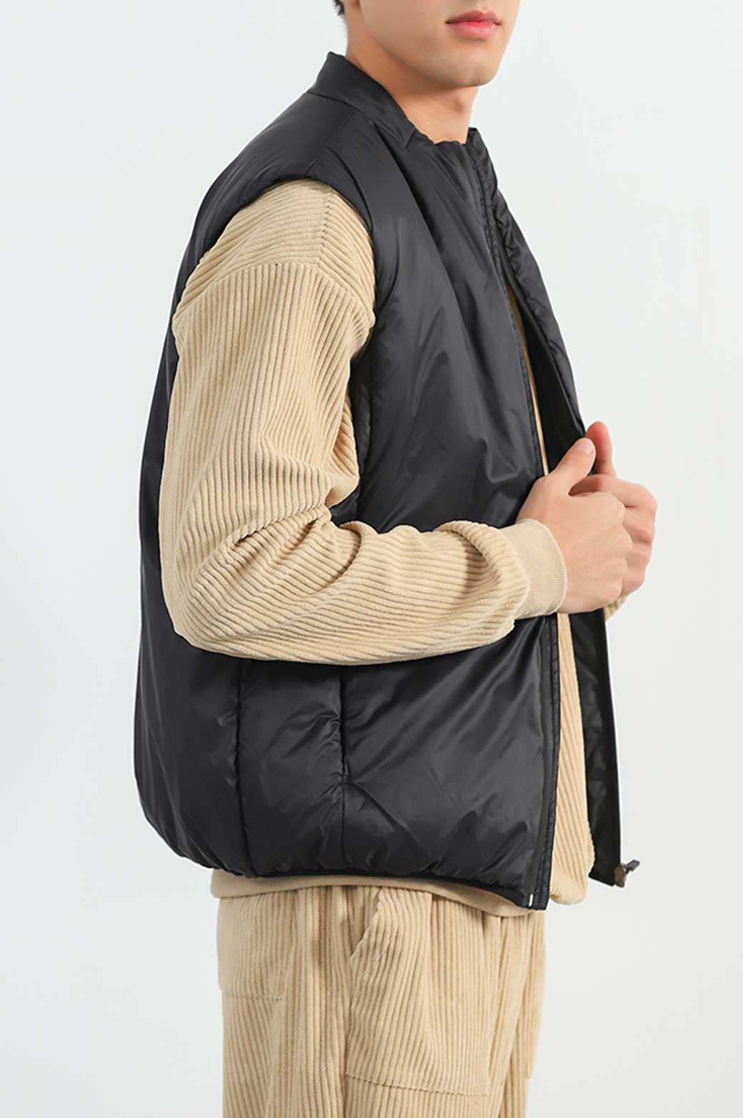 BLACK LIGHTWEIGHT QUILTED GILET