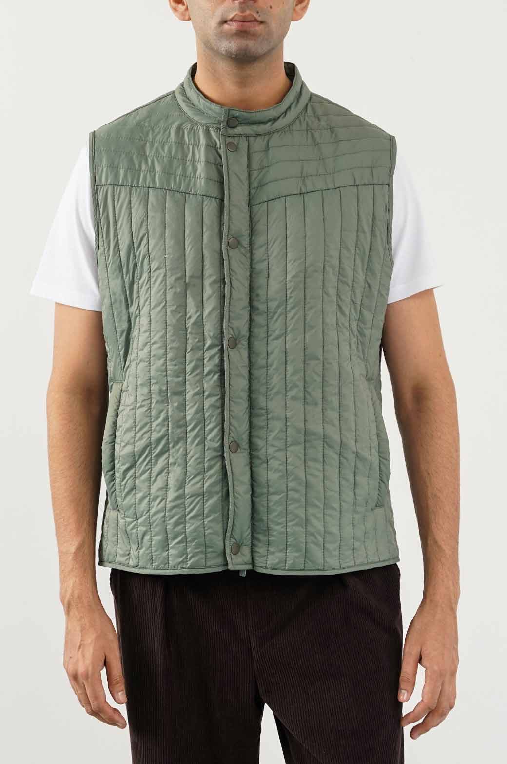 GREEN LIGHTWEIGHT QUILTED GILET