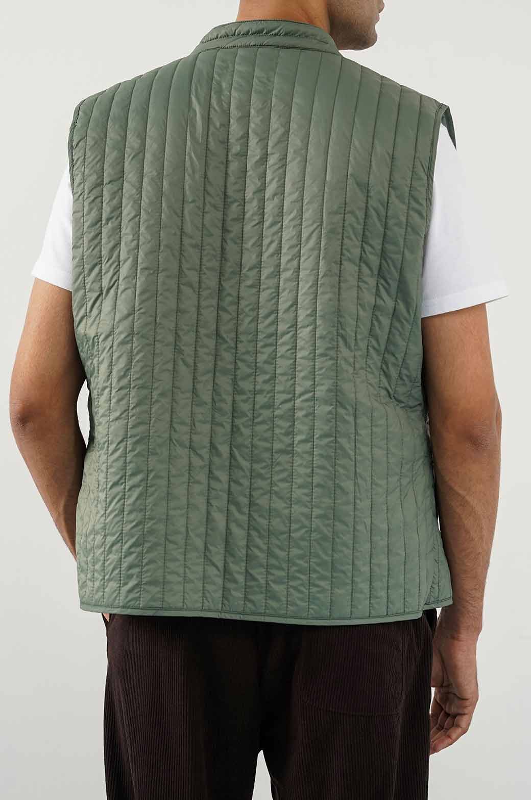 GREEN LIGHTWEIGHT QUILTED GILET