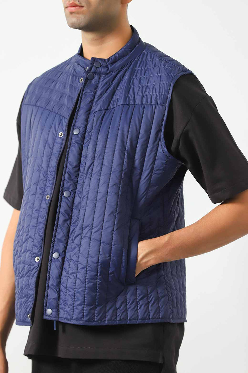 NAVY LIGHTWEIGHT QUILTED GILET