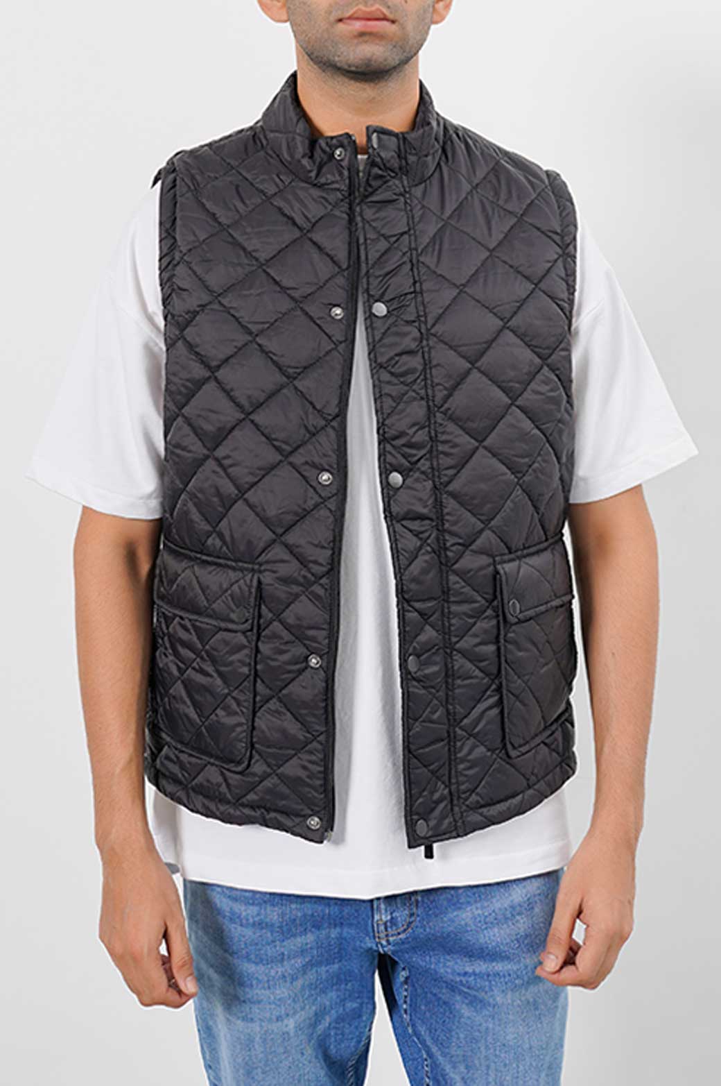 BLACK LIGHTWEIGHT QUILTED GILET