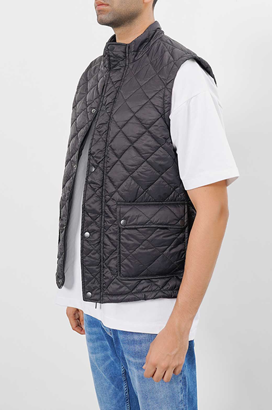 BLACK LIGHTWEIGHT QUILTED GILET