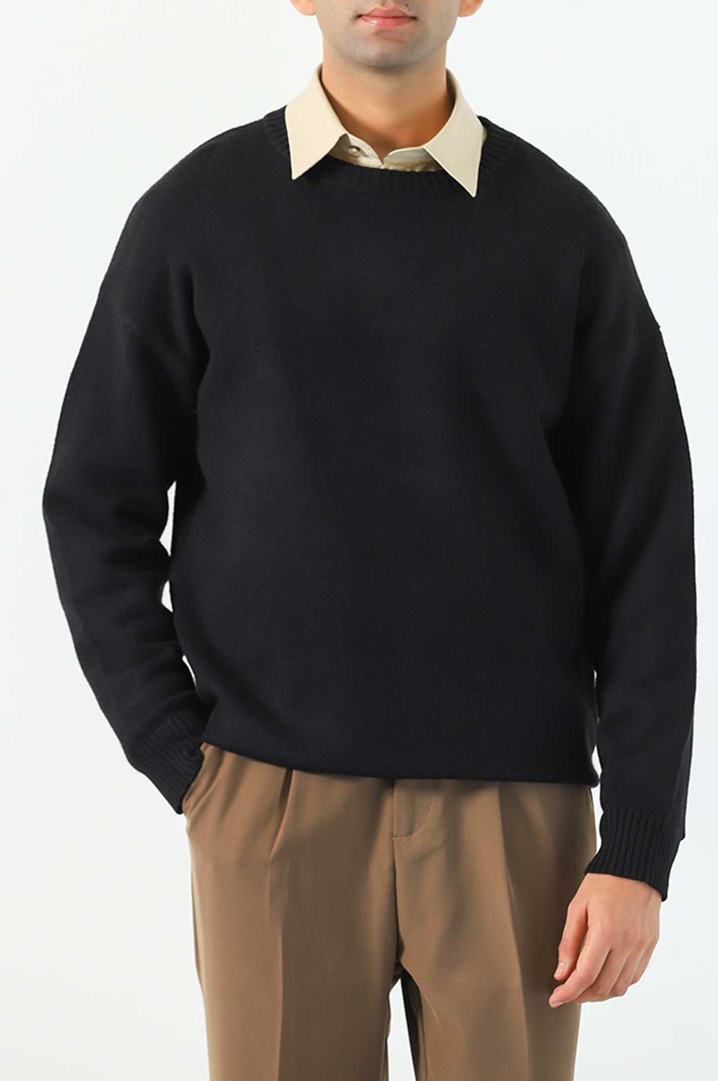 BLACK RELAXED CREW NECK SWEATER
