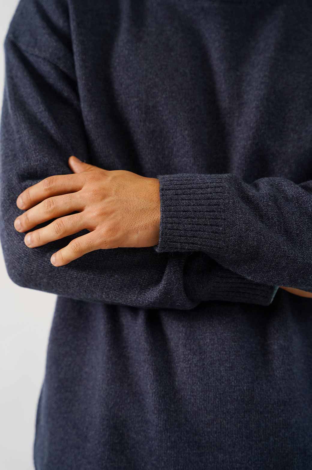 MELANGE NAVY RELAXED CREW NECK SWEATER