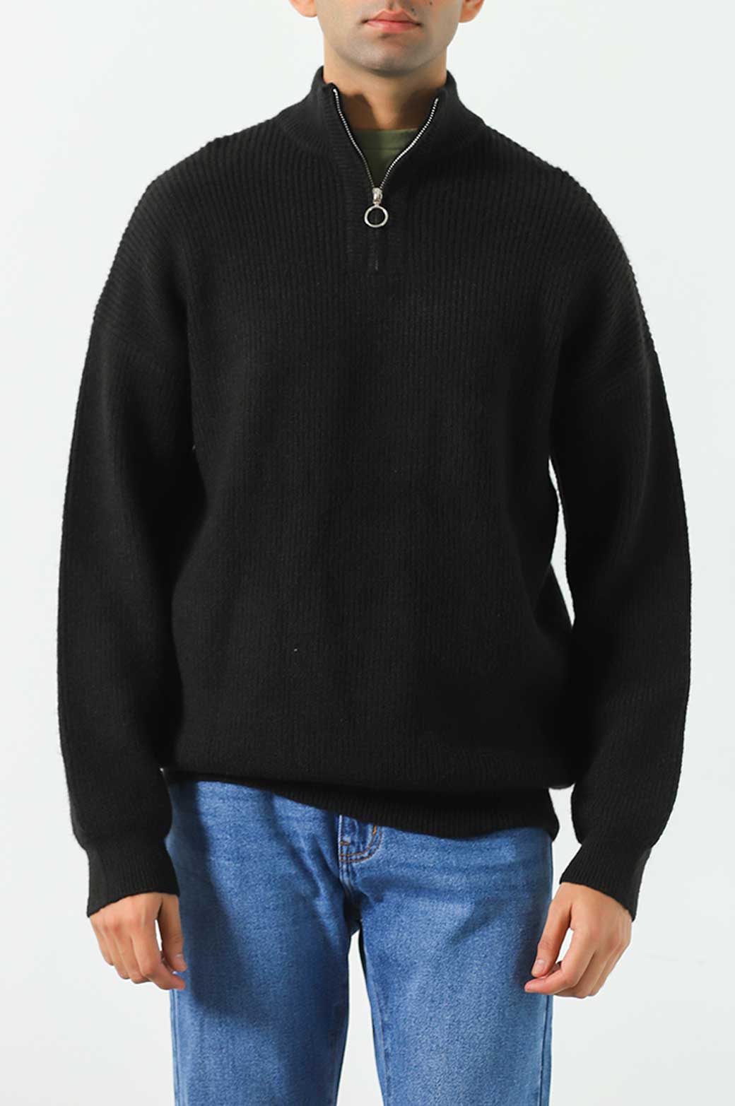 BLACK RELAXED MOCK NECK SWEATER