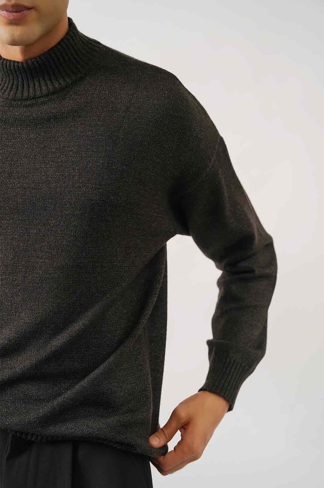 CHARCOAL RELAXED MOCK NECK SWEATER