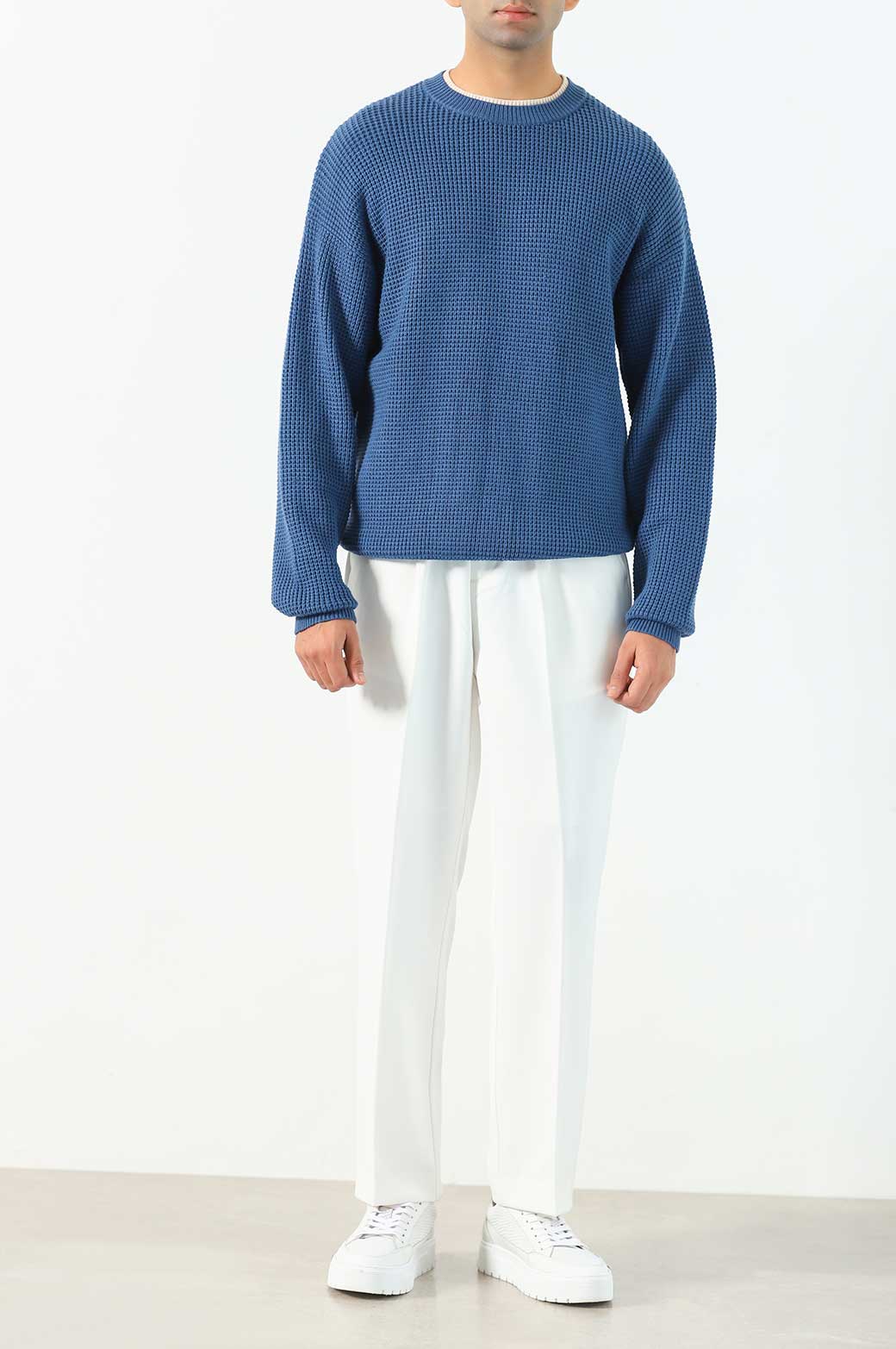 BLUE CONTRAST JUMPER