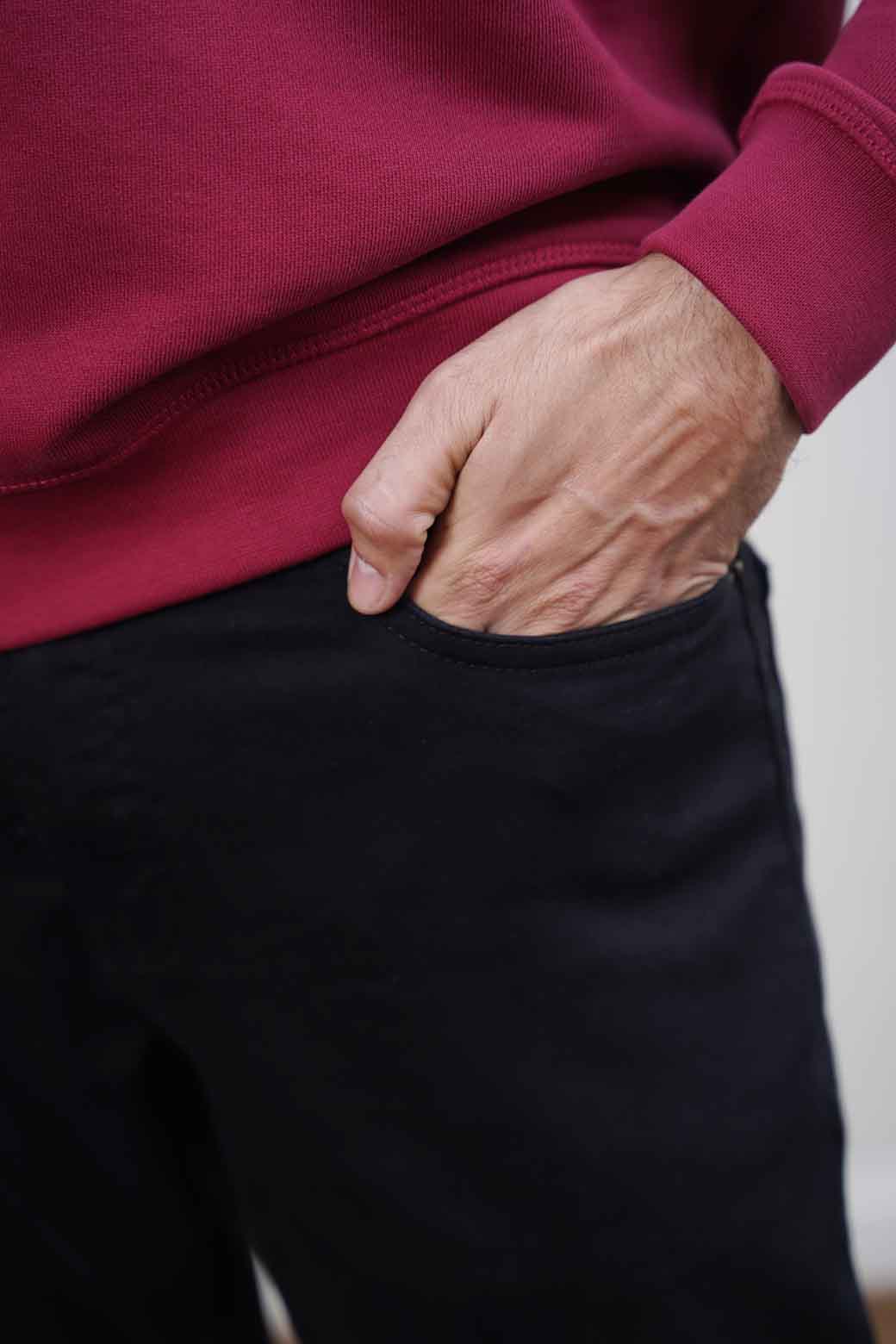 BLACK SLIM FIT JEANS