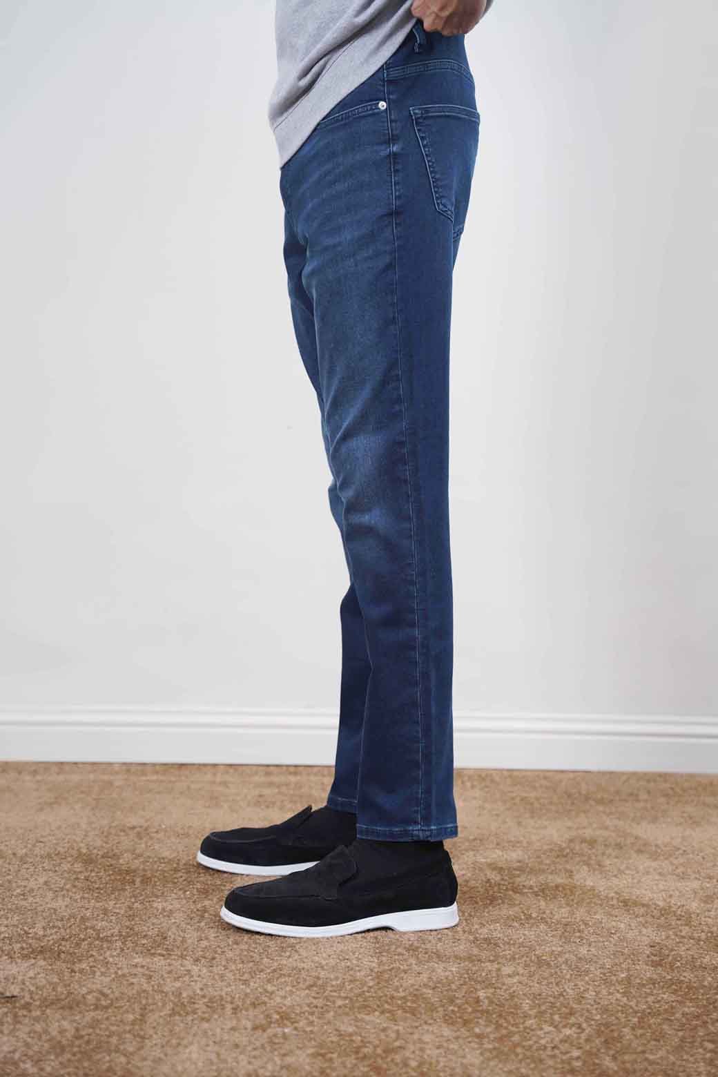 DAKR BLUE SLIM FIT JEANS