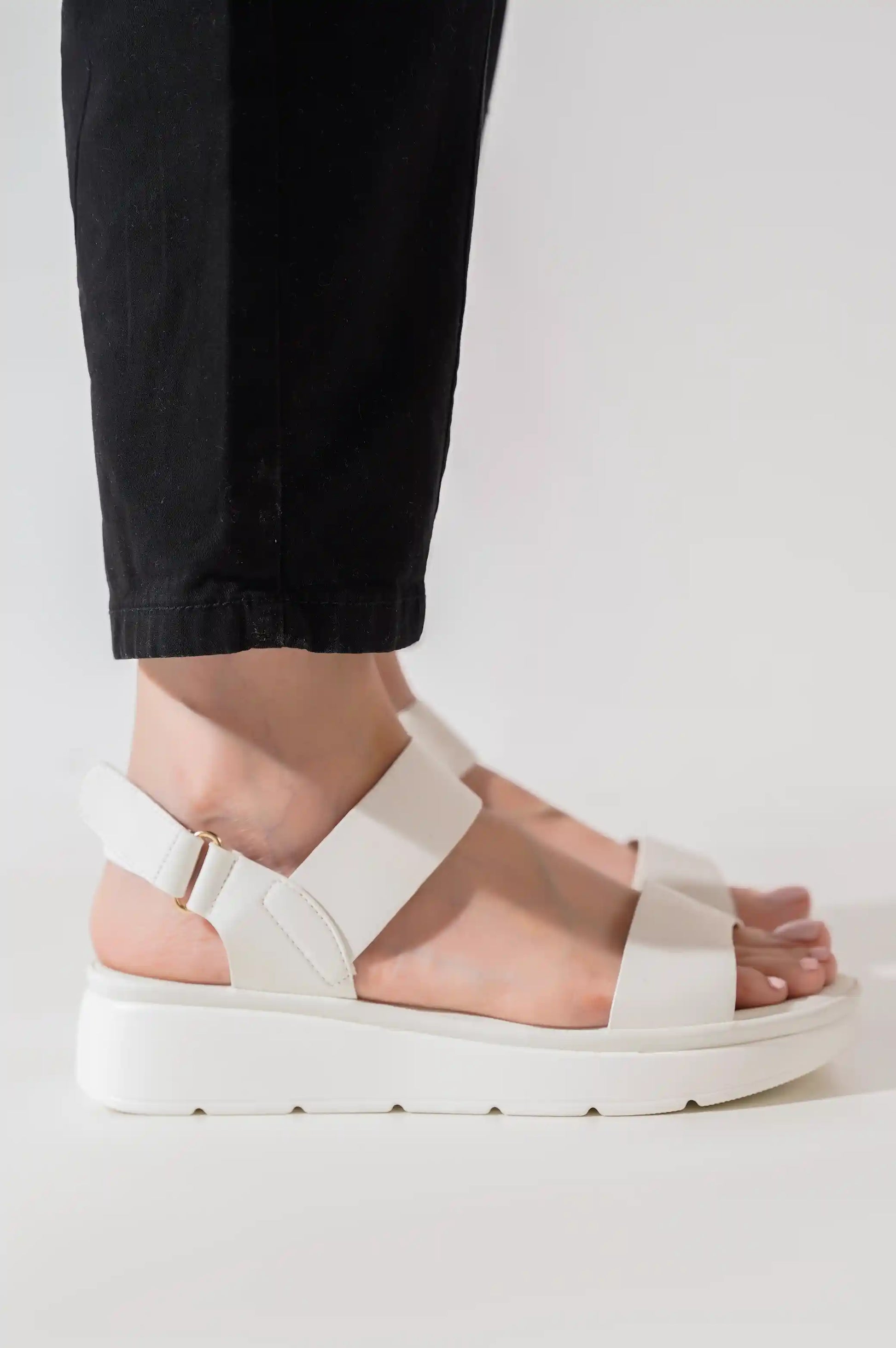 WHITE LIVE WELL MAMA SANDAL