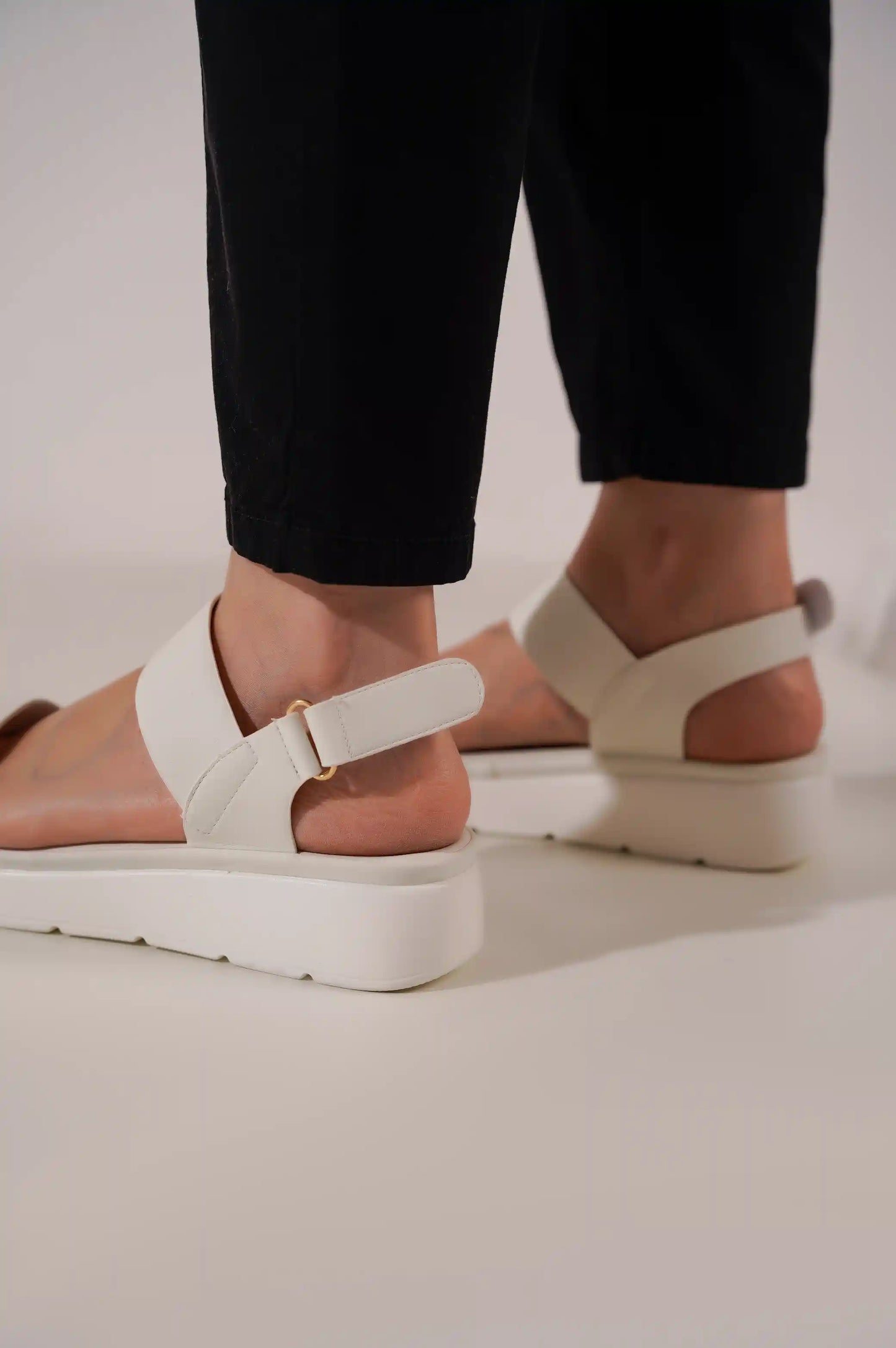 WHITE LIVE WELL MAMA SANDAL