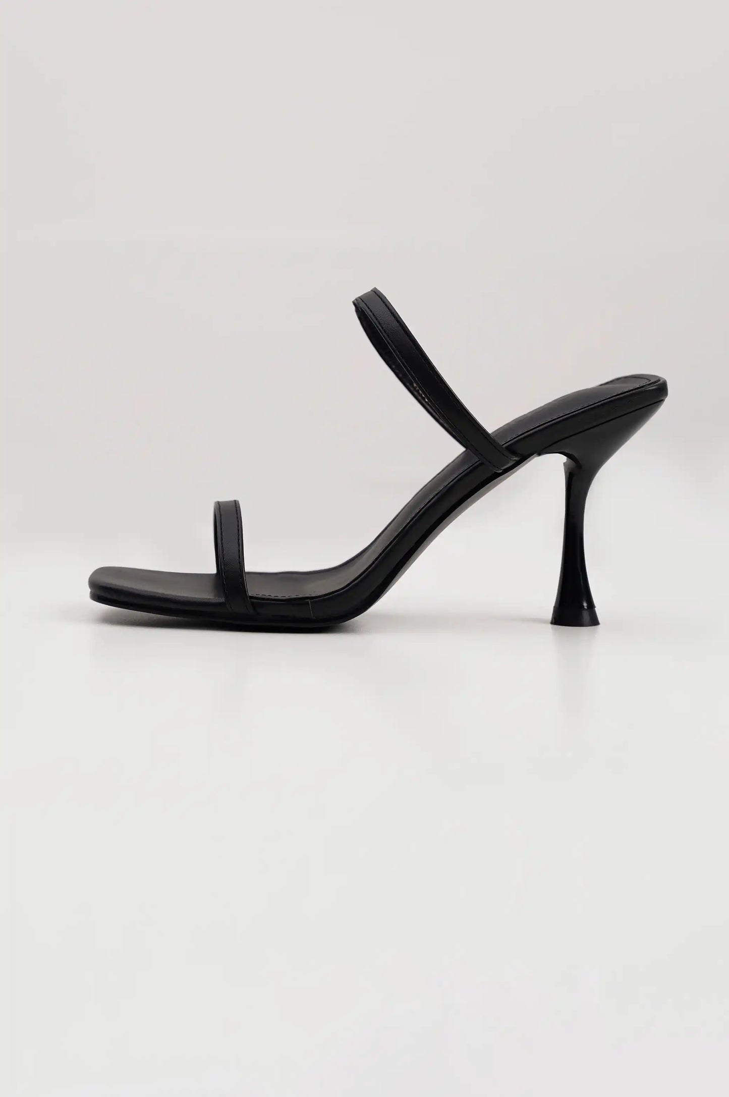 BLACK STRAPPY HEELED SLIDE