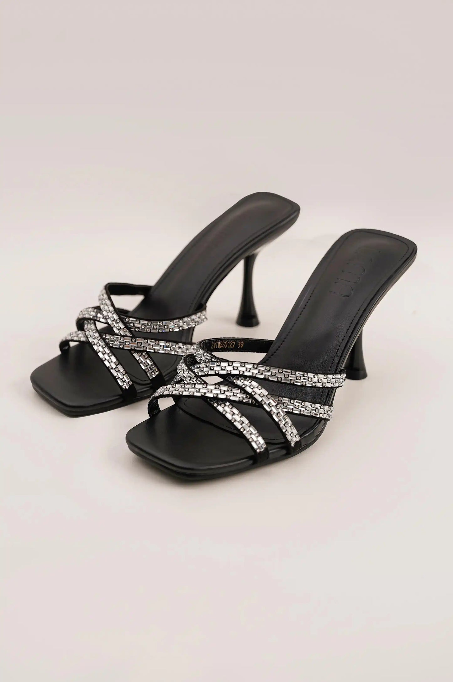 BLACK CRISS-CROSS HEELS