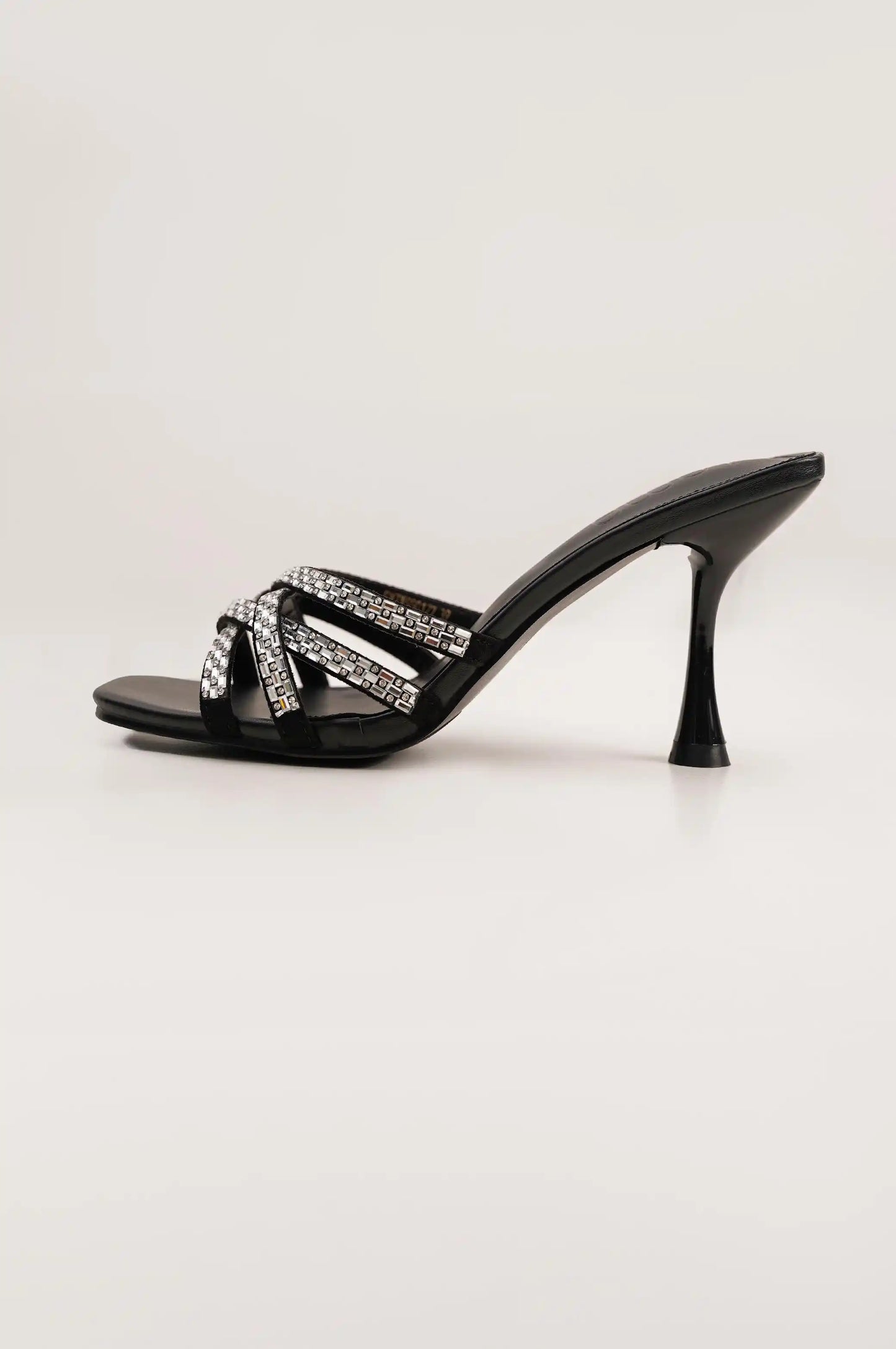 BLACK CRISS-CROSS HEELS