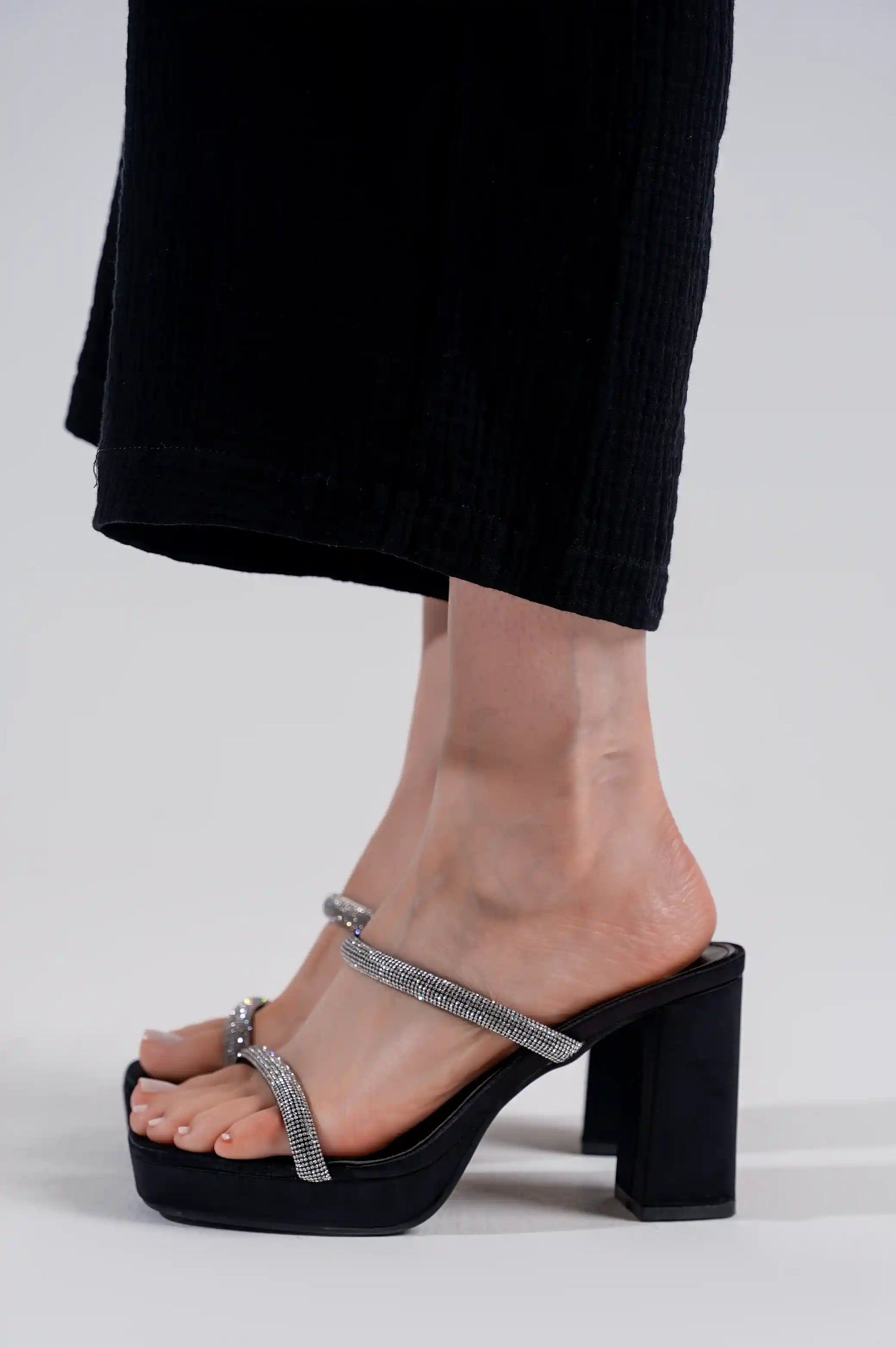 BLACK CRYSTAL BLOCK HEELS