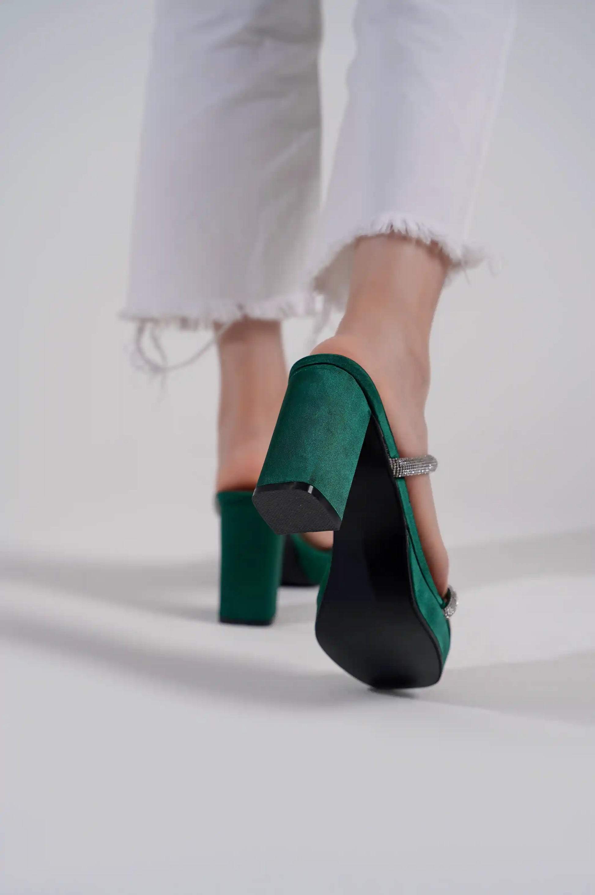 DARK GREEN CRYSTAL BLOCK HEELS