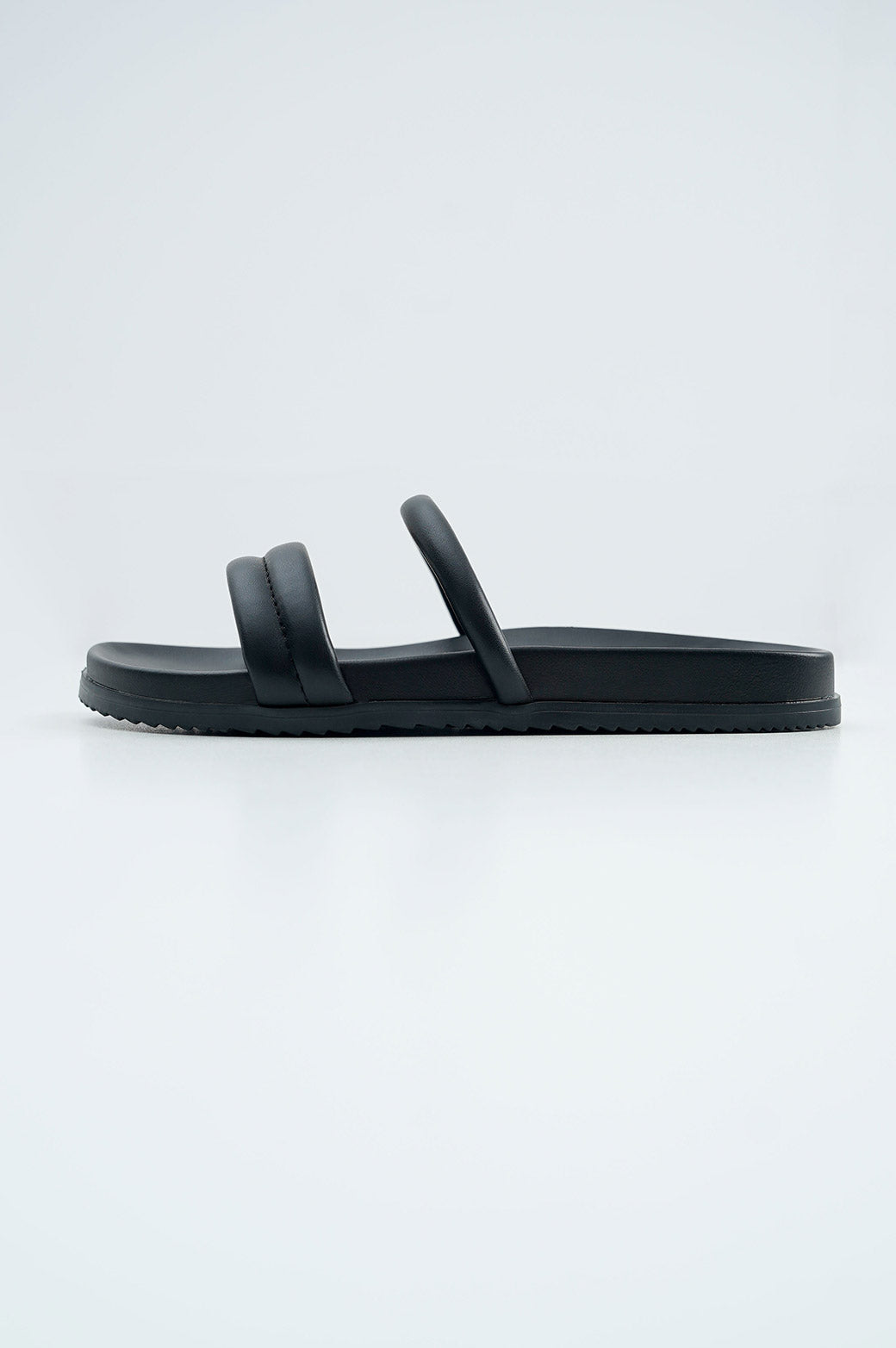 Basic black slides hot sale