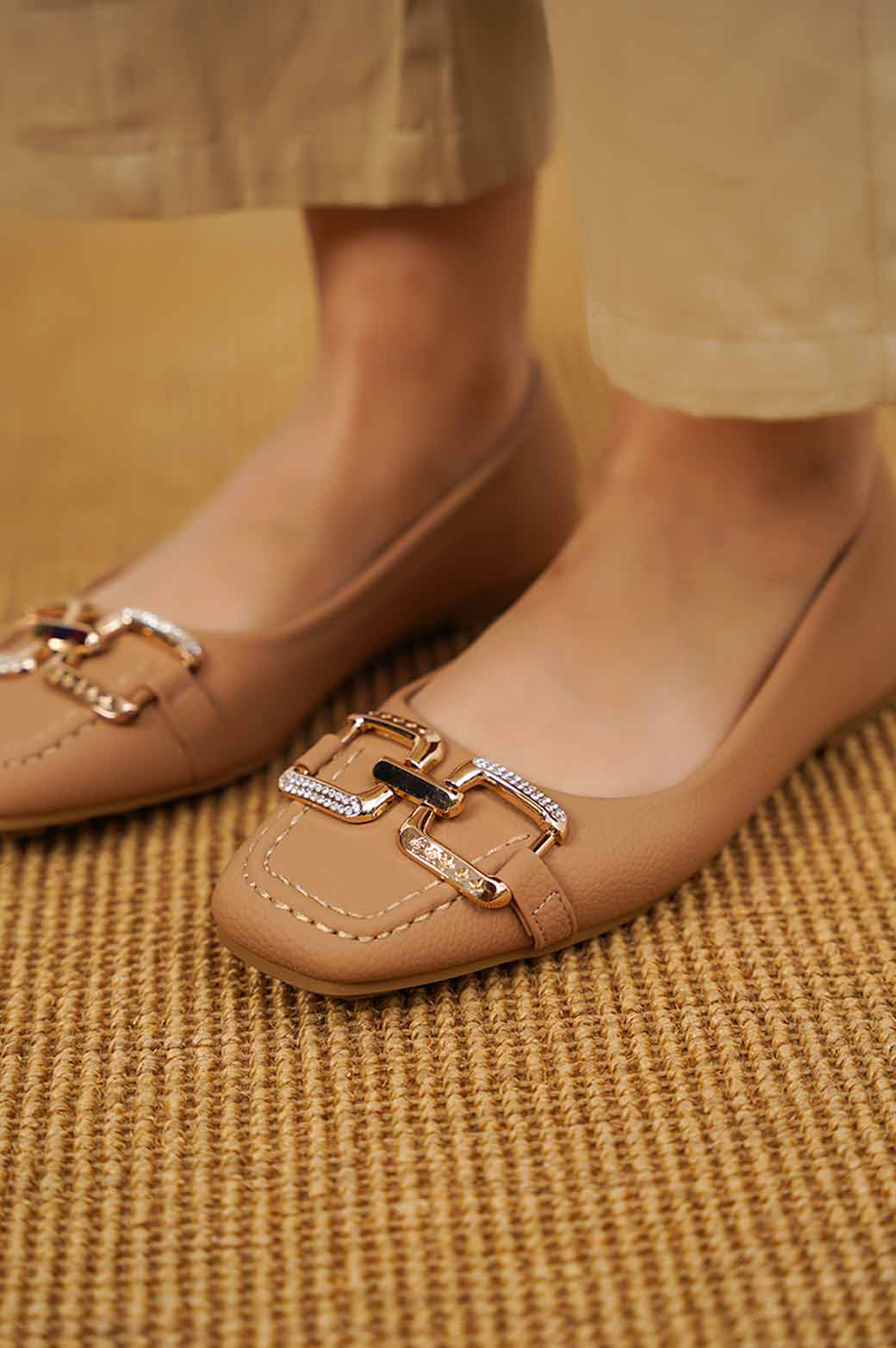 BEIGE MIA MAMA PUMPS