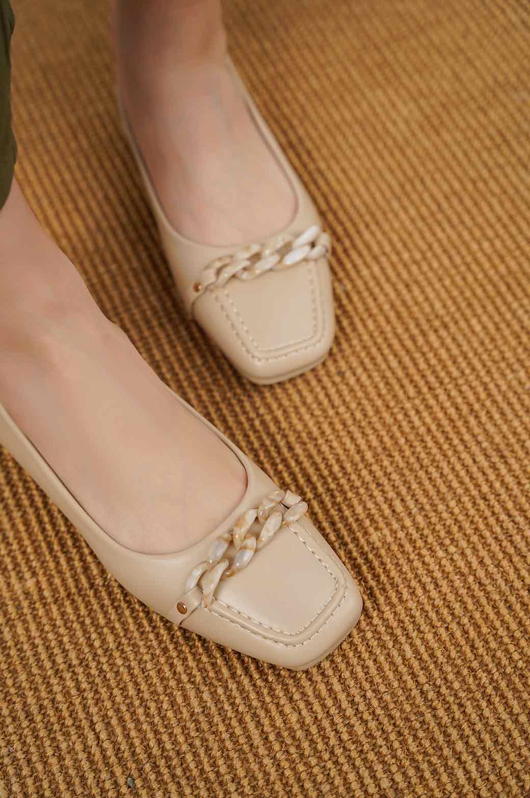 BEIGE AUDRI FLATS